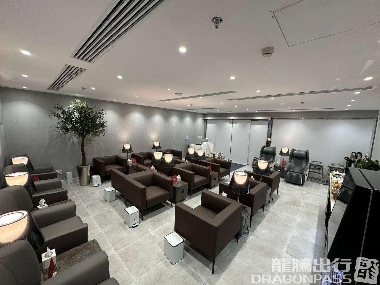 Hayyak Lounge - 1