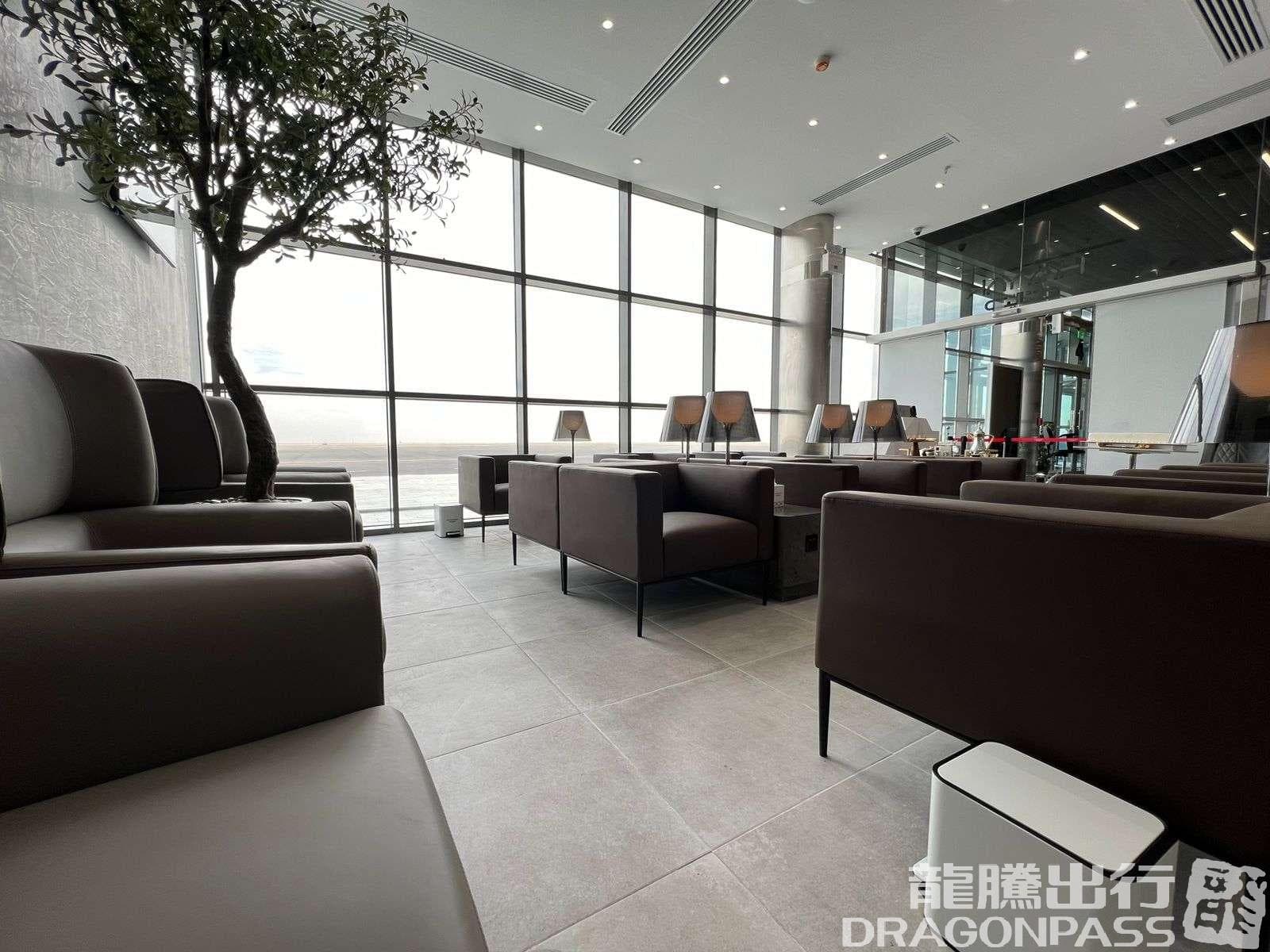 Hayyak Lounge - 1