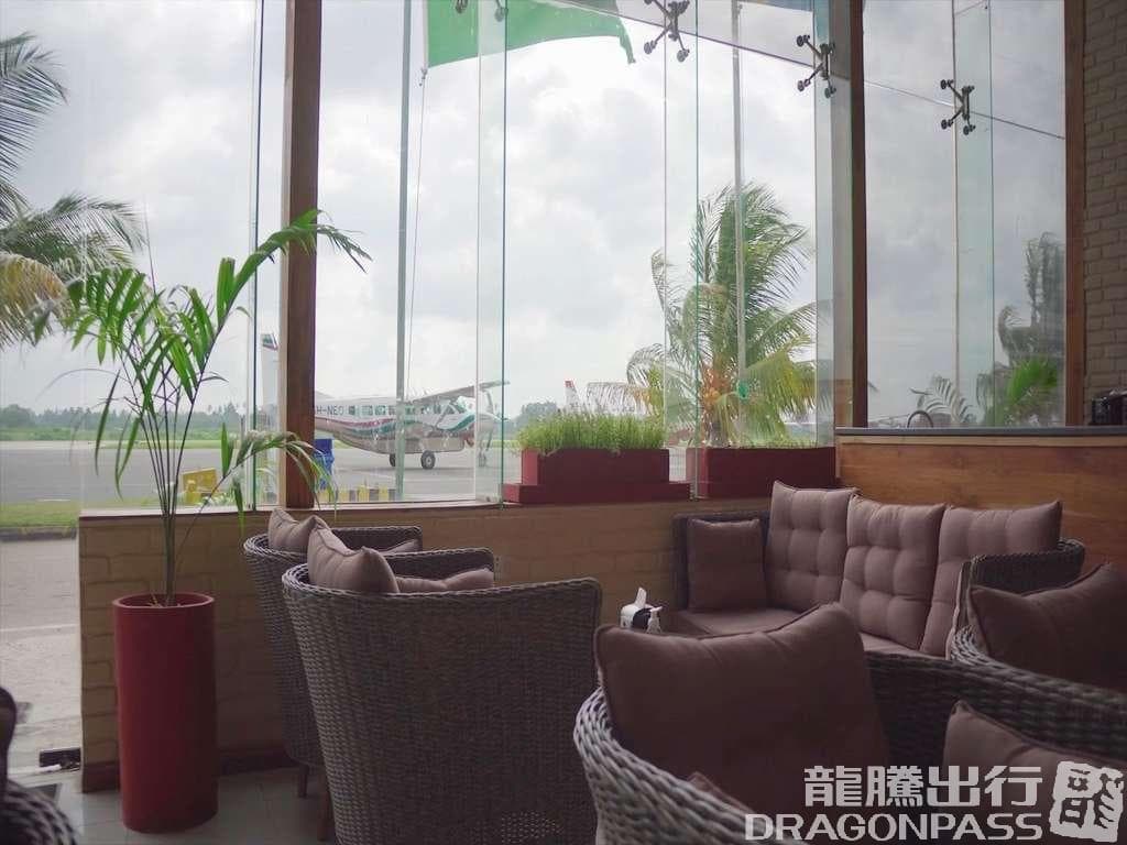 The Premium Lounge - 2
