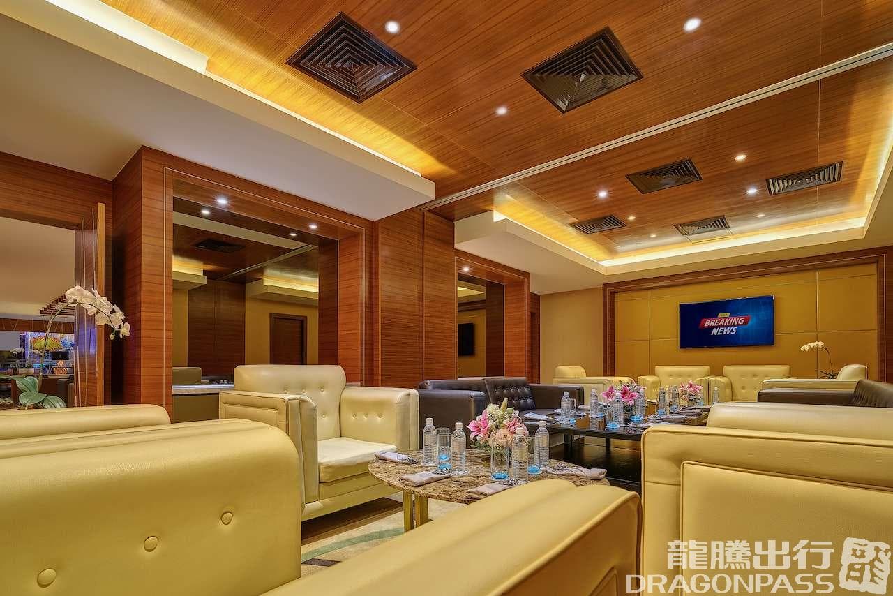 Sky Suite Airport Lounge KLIA T2 - 4