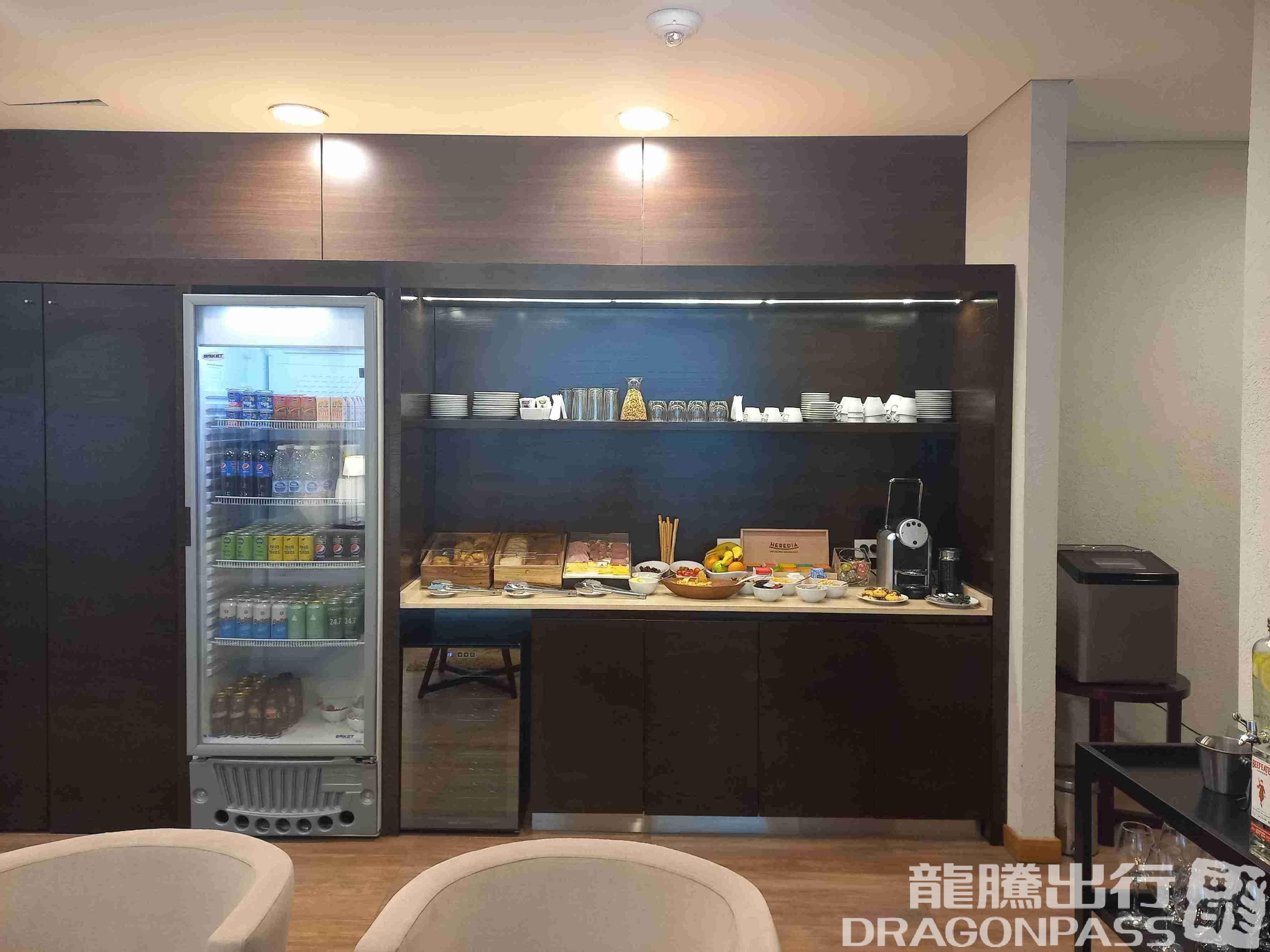 Comodoro by AMAE Lounge - 2
