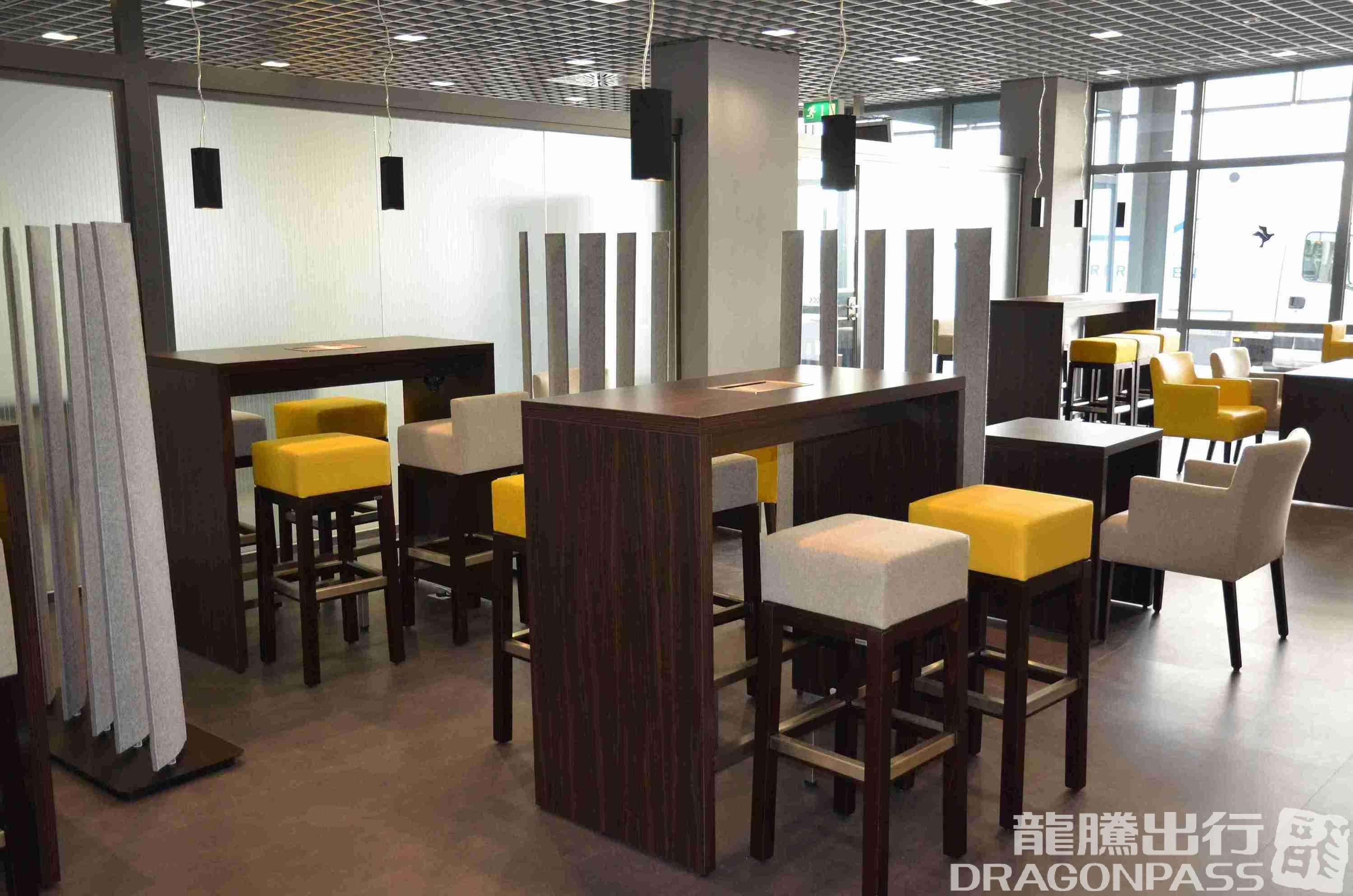 SCN Business Lounge - 3