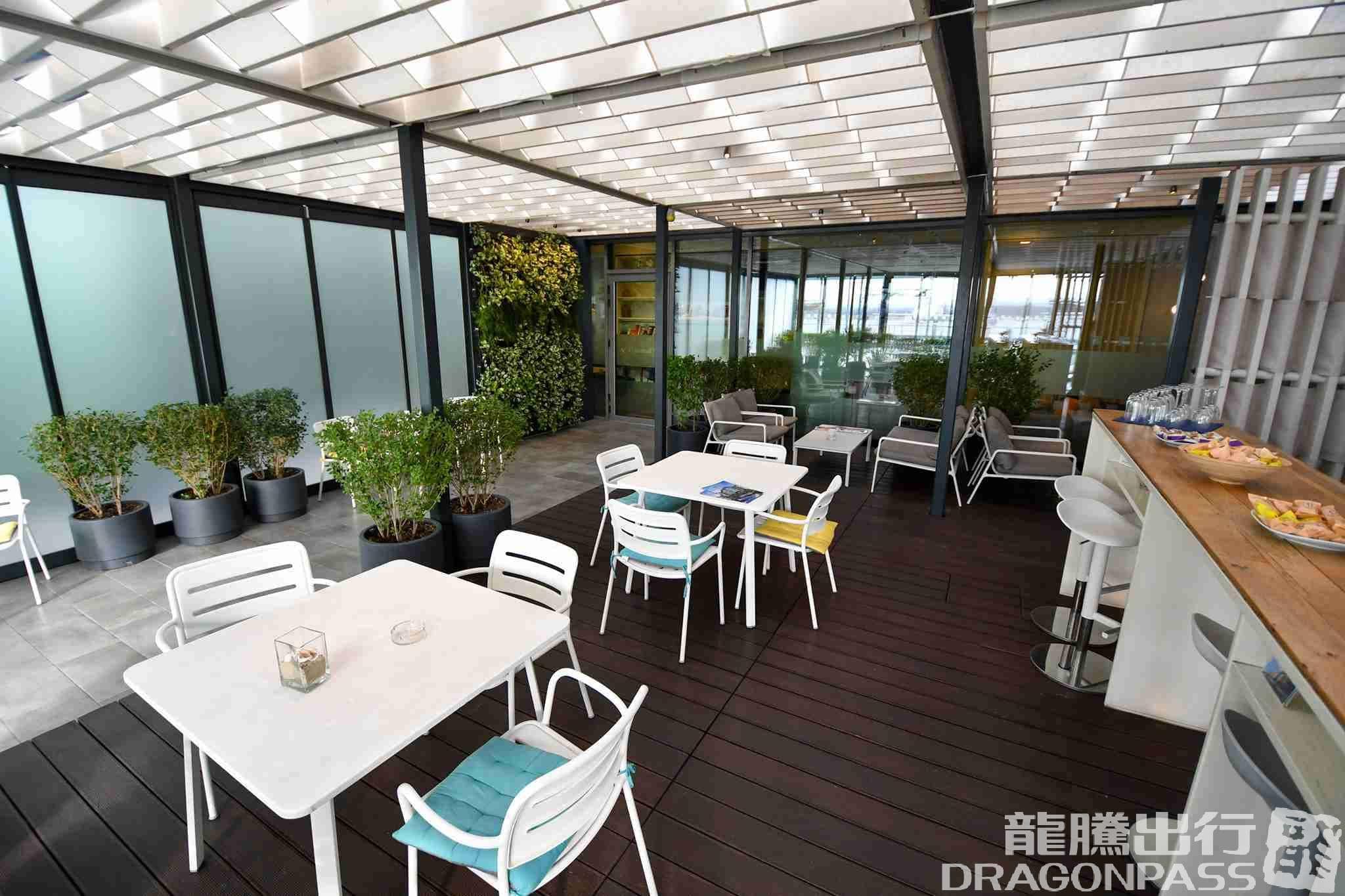 VIP/Business Lounge - 3