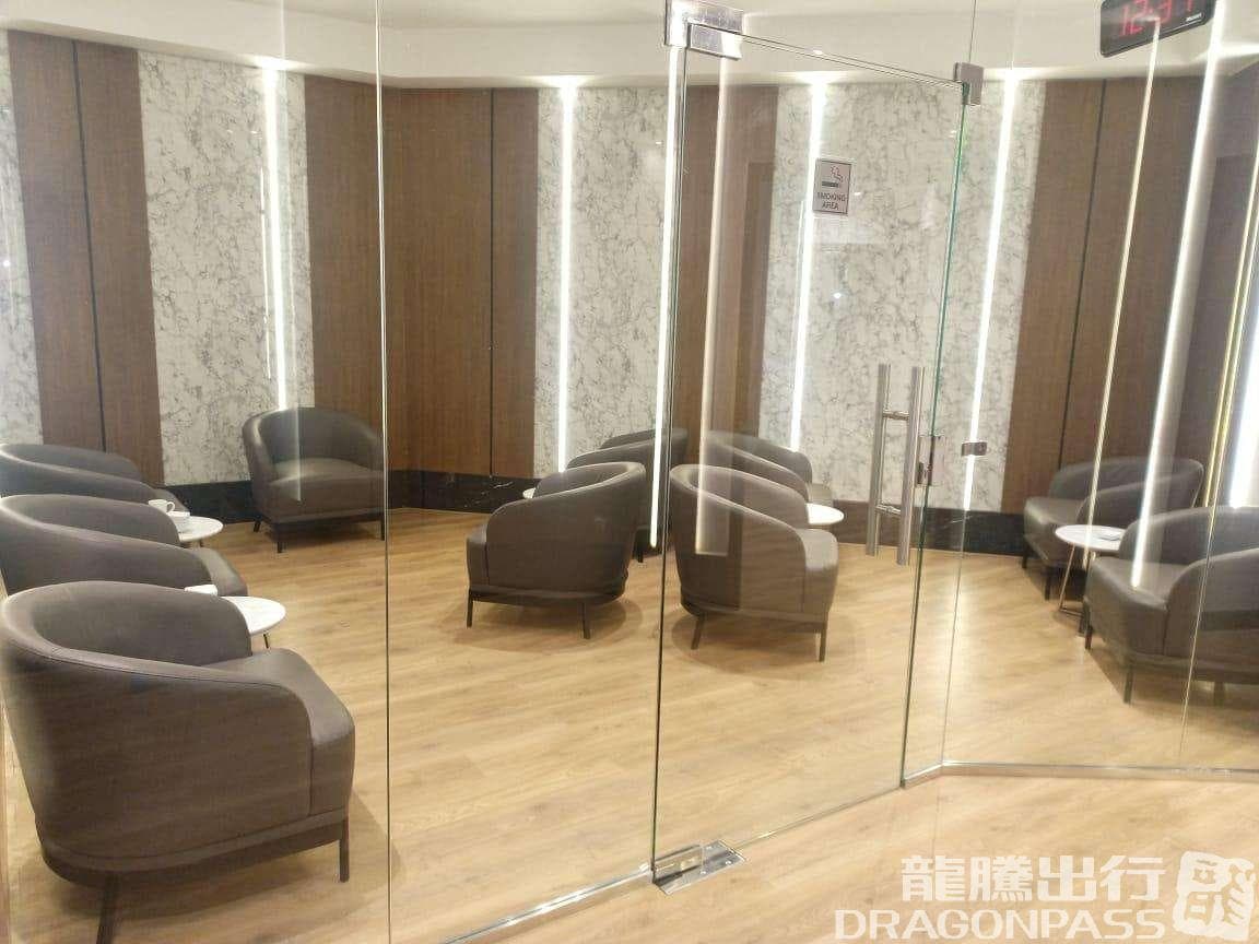Ahlein Premium Lounge -T3 - 1