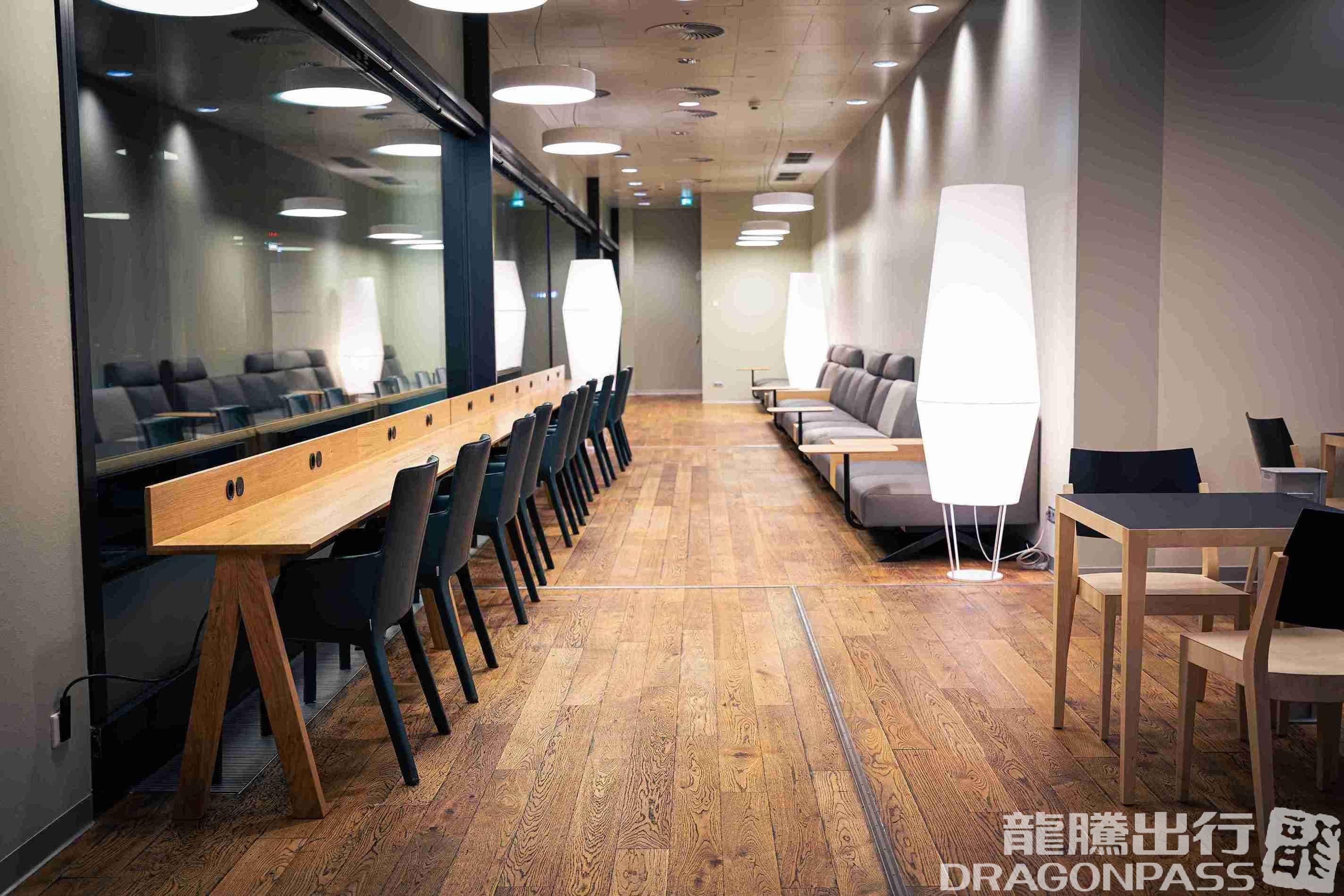 Austrian Business Lounge (Schengen) - 1