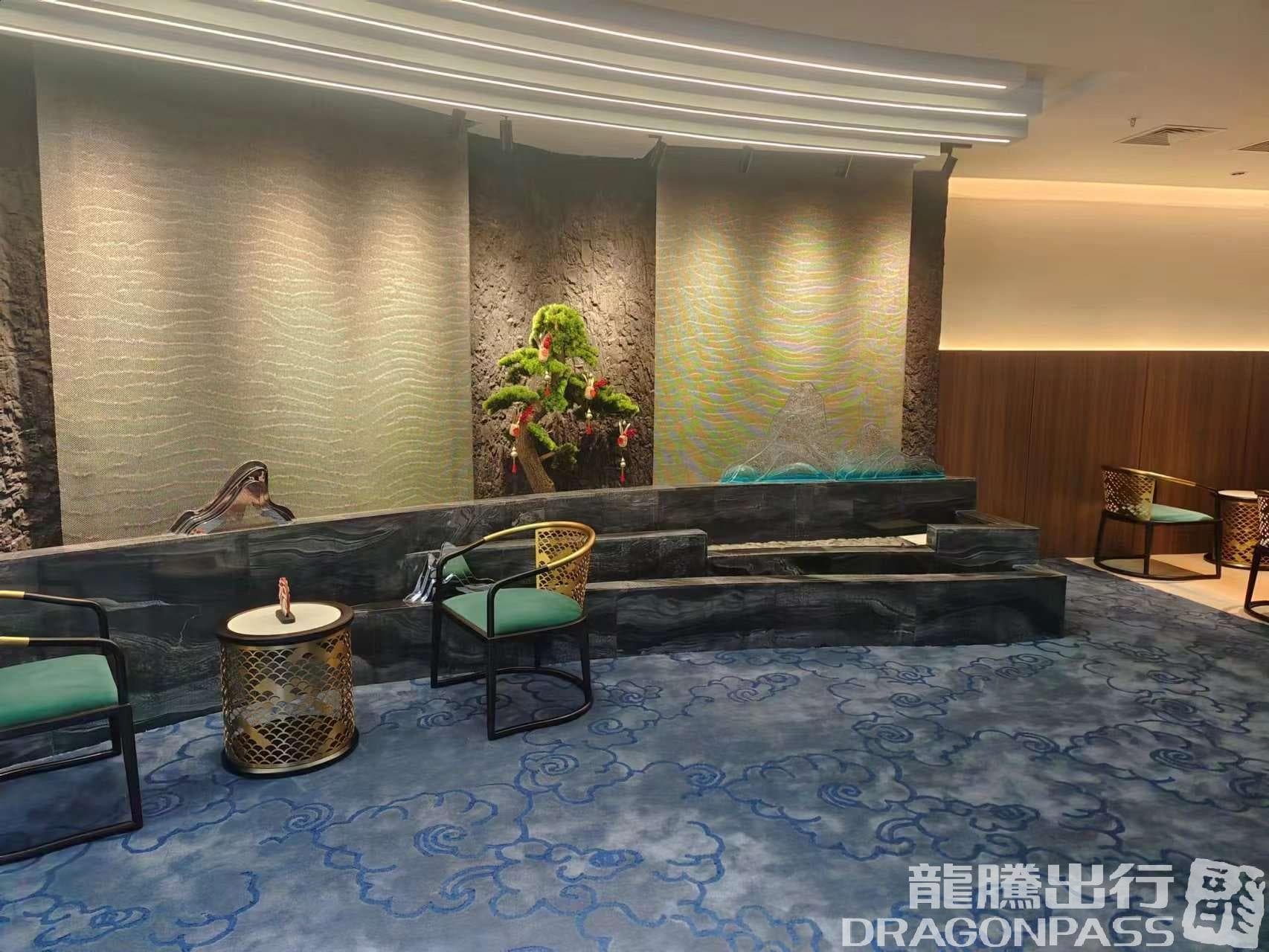 Domestic First Class Lounge (opposite Gate 10) - 4
