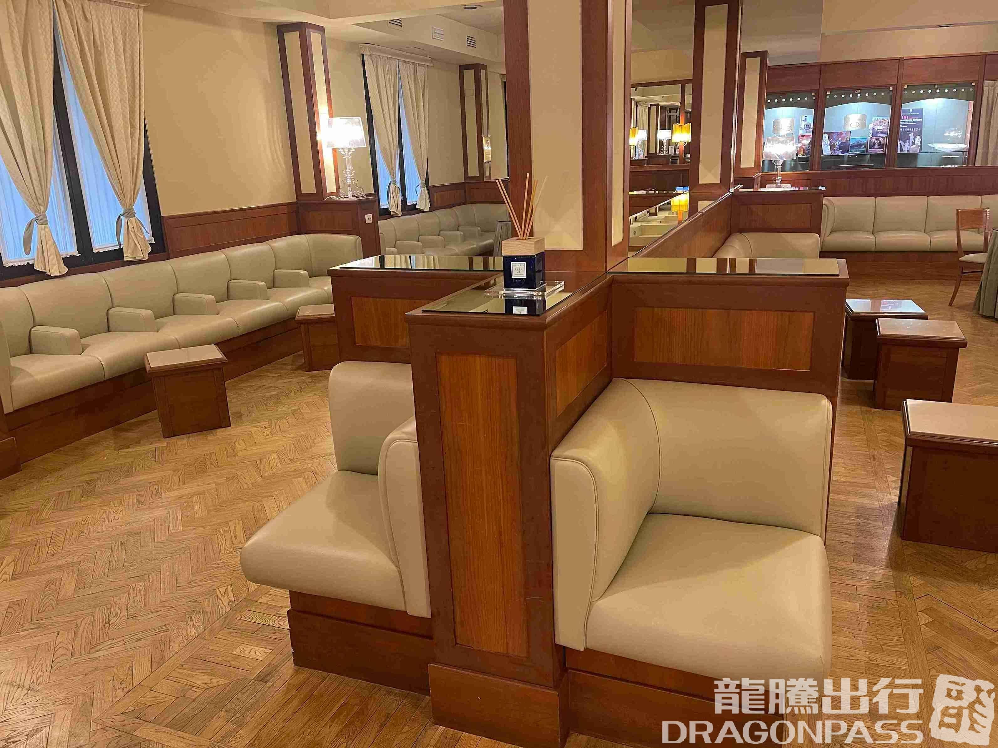 Galilei VIP Lounge - 1