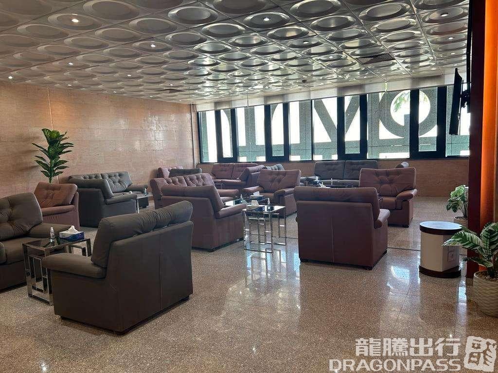 Pearl Lounge (Domestic) - 1