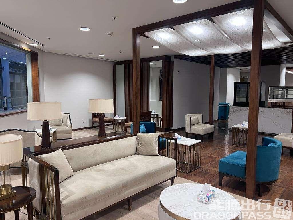 Domestic Cip Lounge - 4
