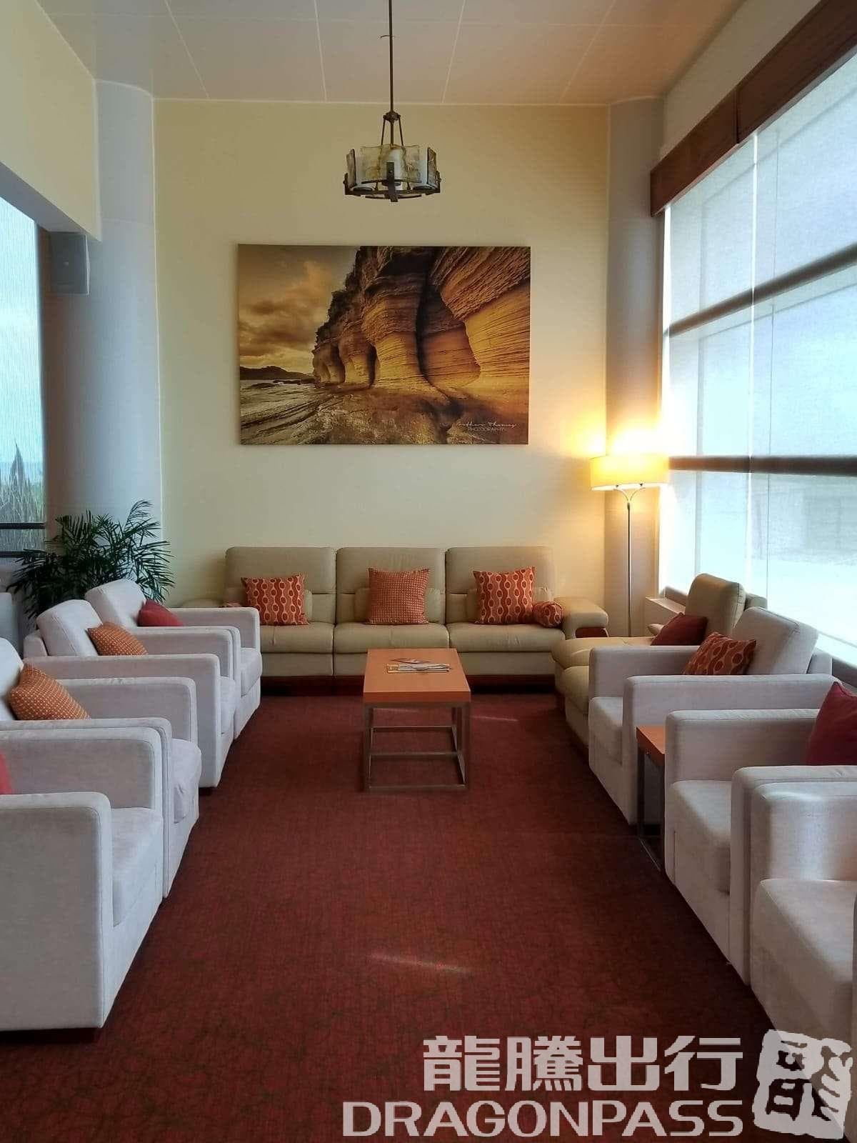 Executive Lounge - 3