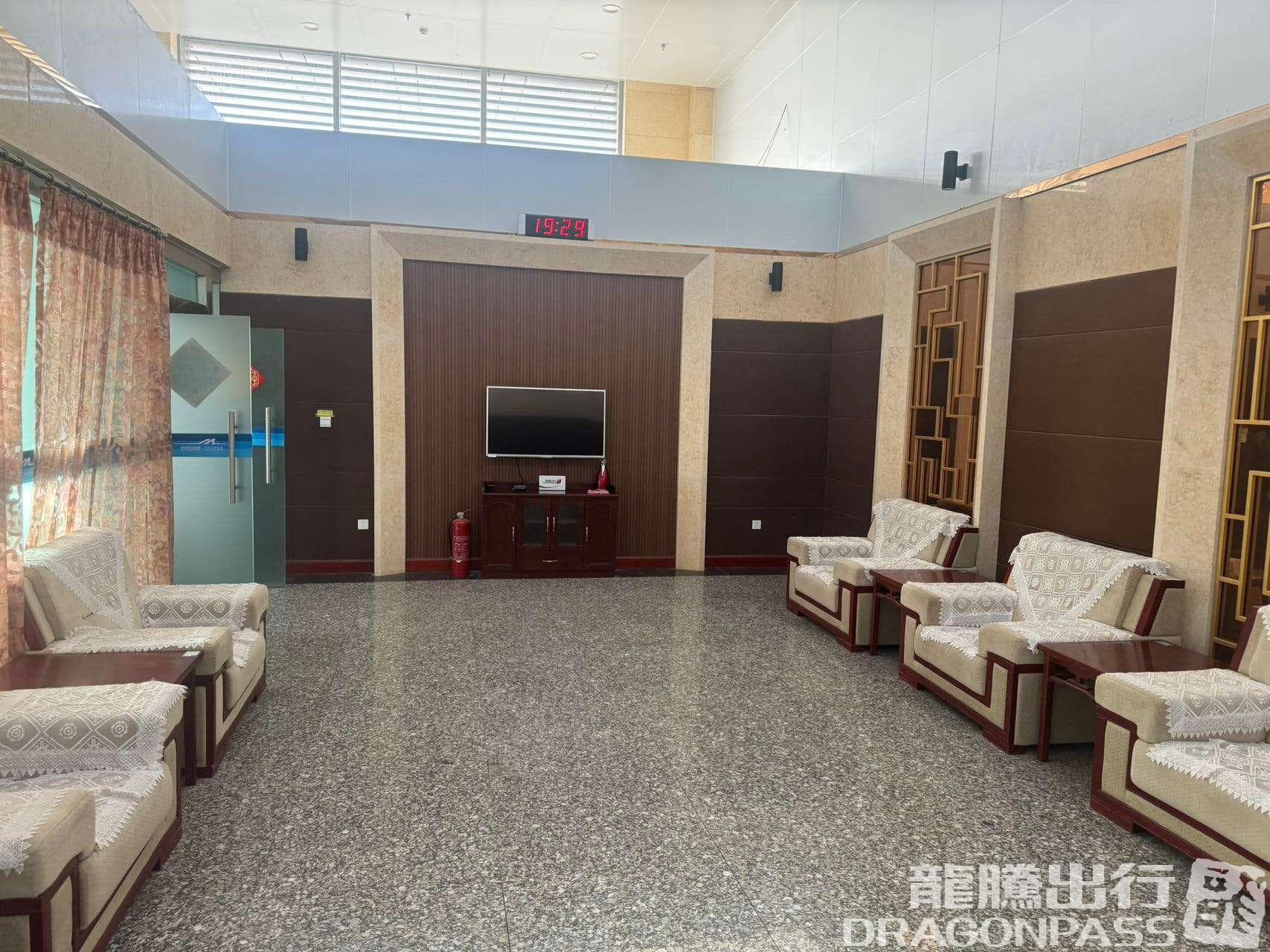 First Class Lounge - 4