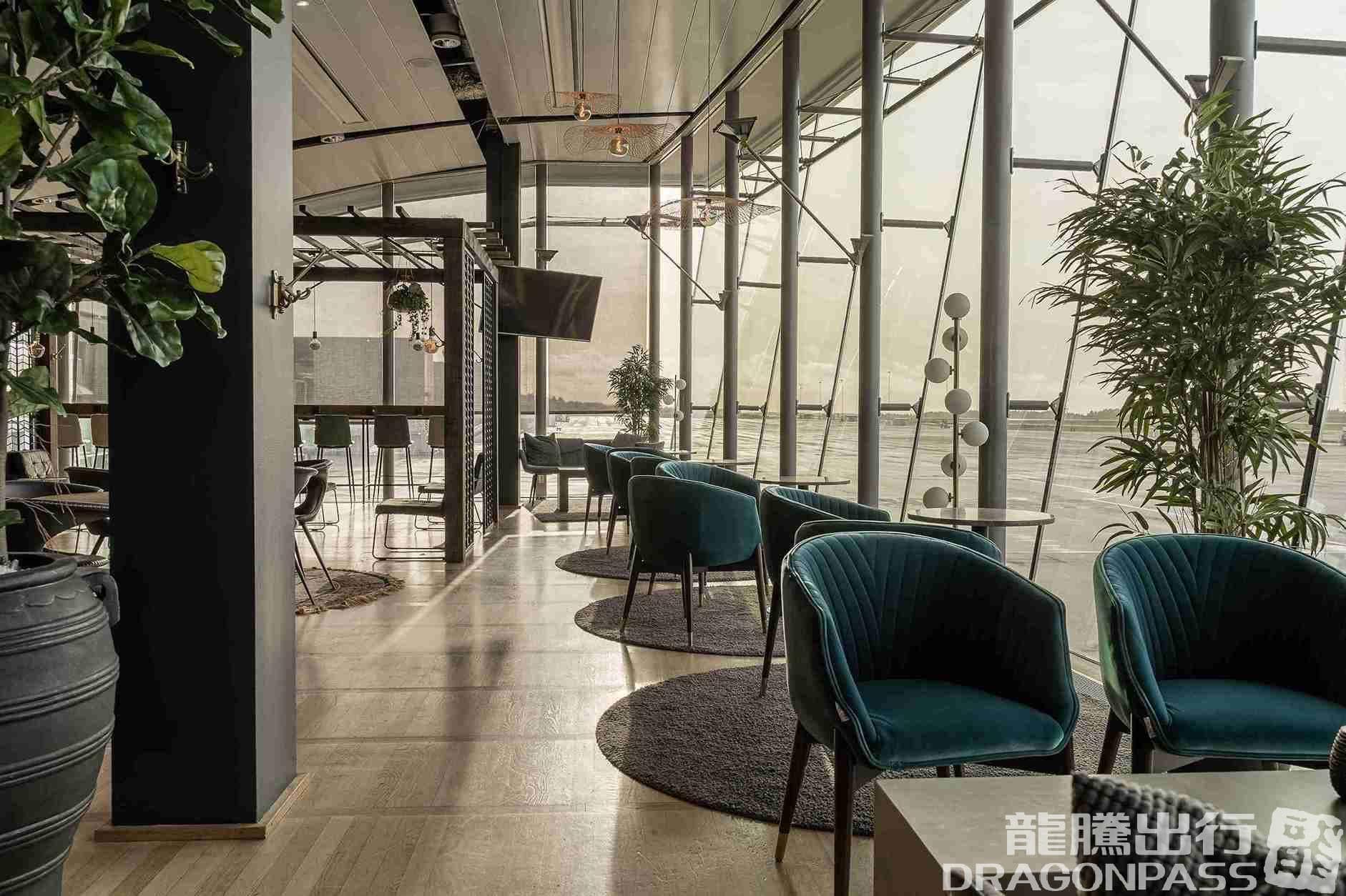The Lounge by Menzies Aviation - 2