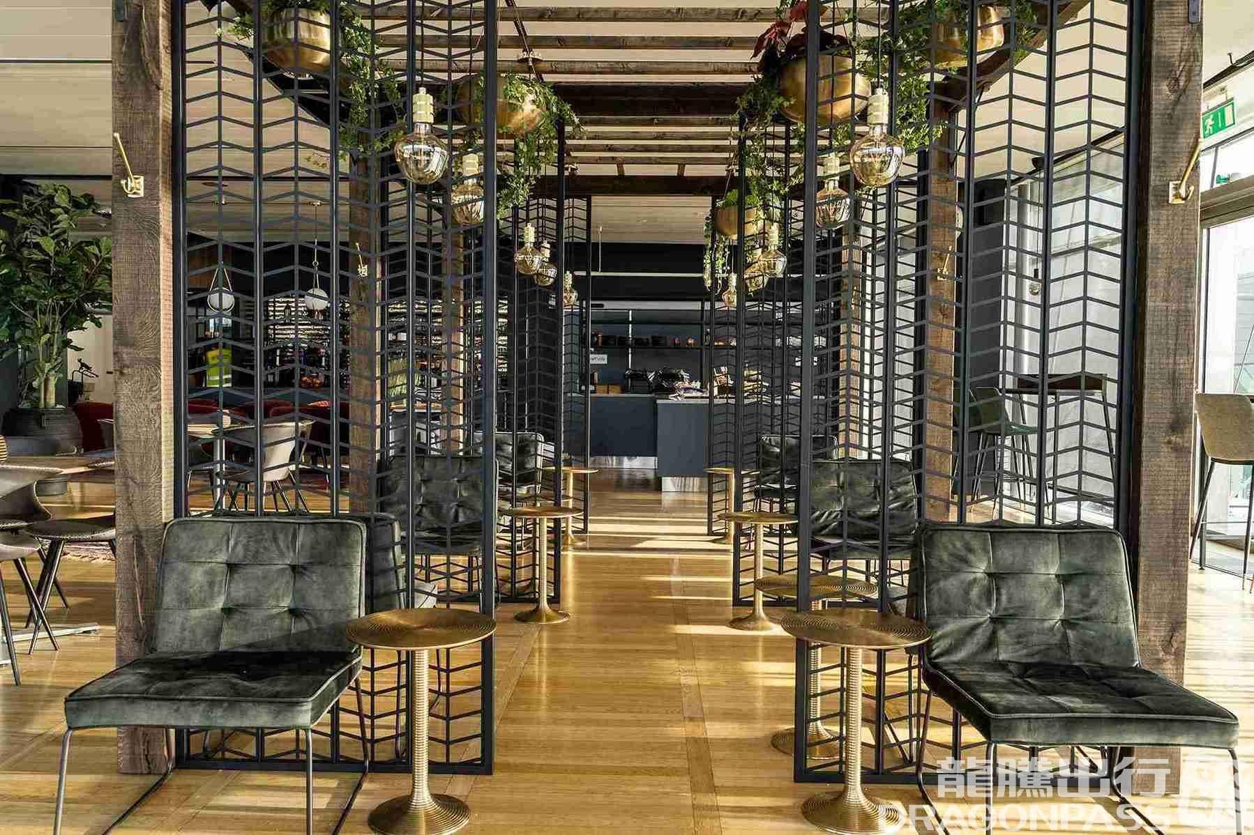 The Lounge by Menzies Aviation - 3