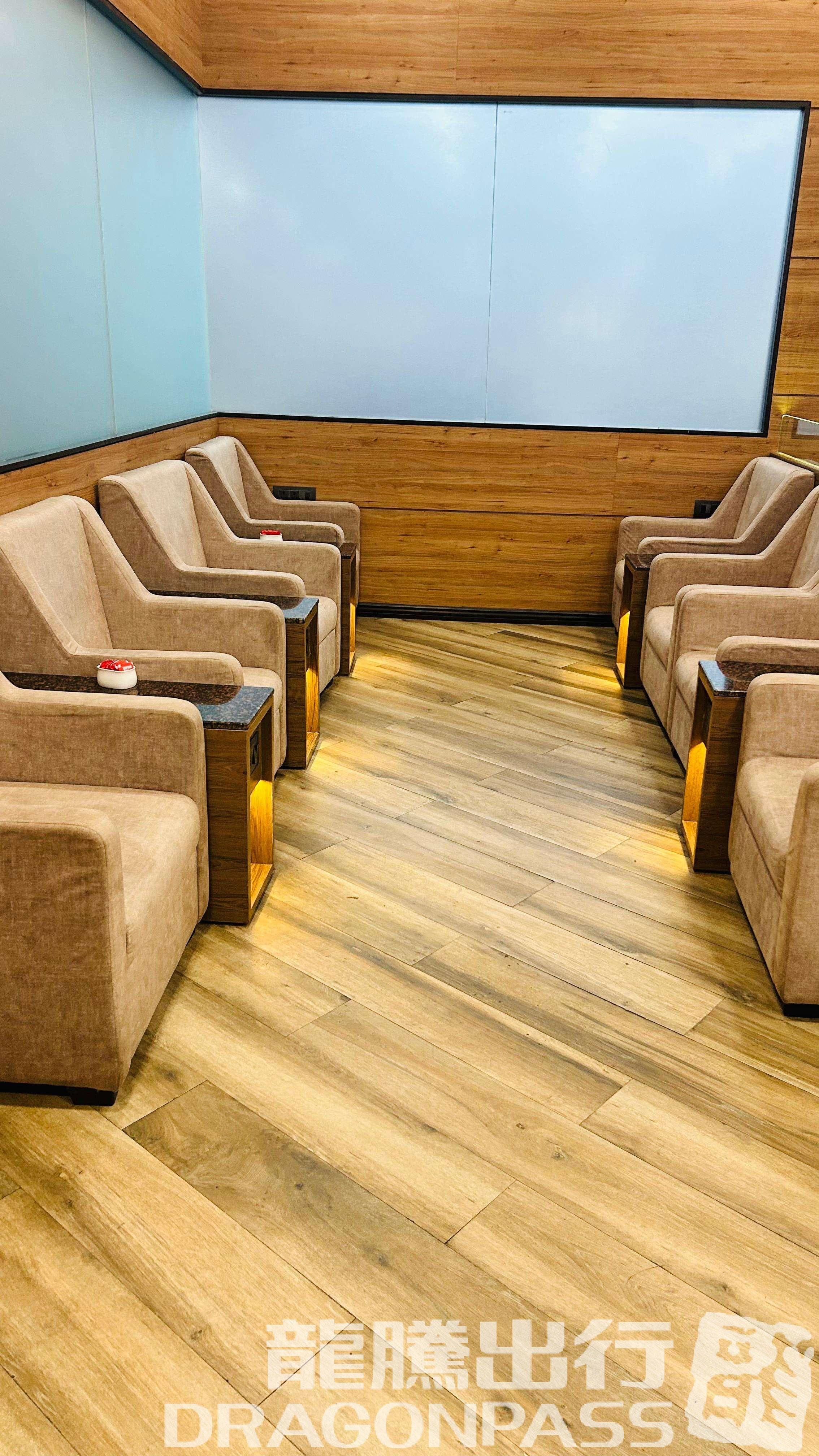Airr Lounge - 2