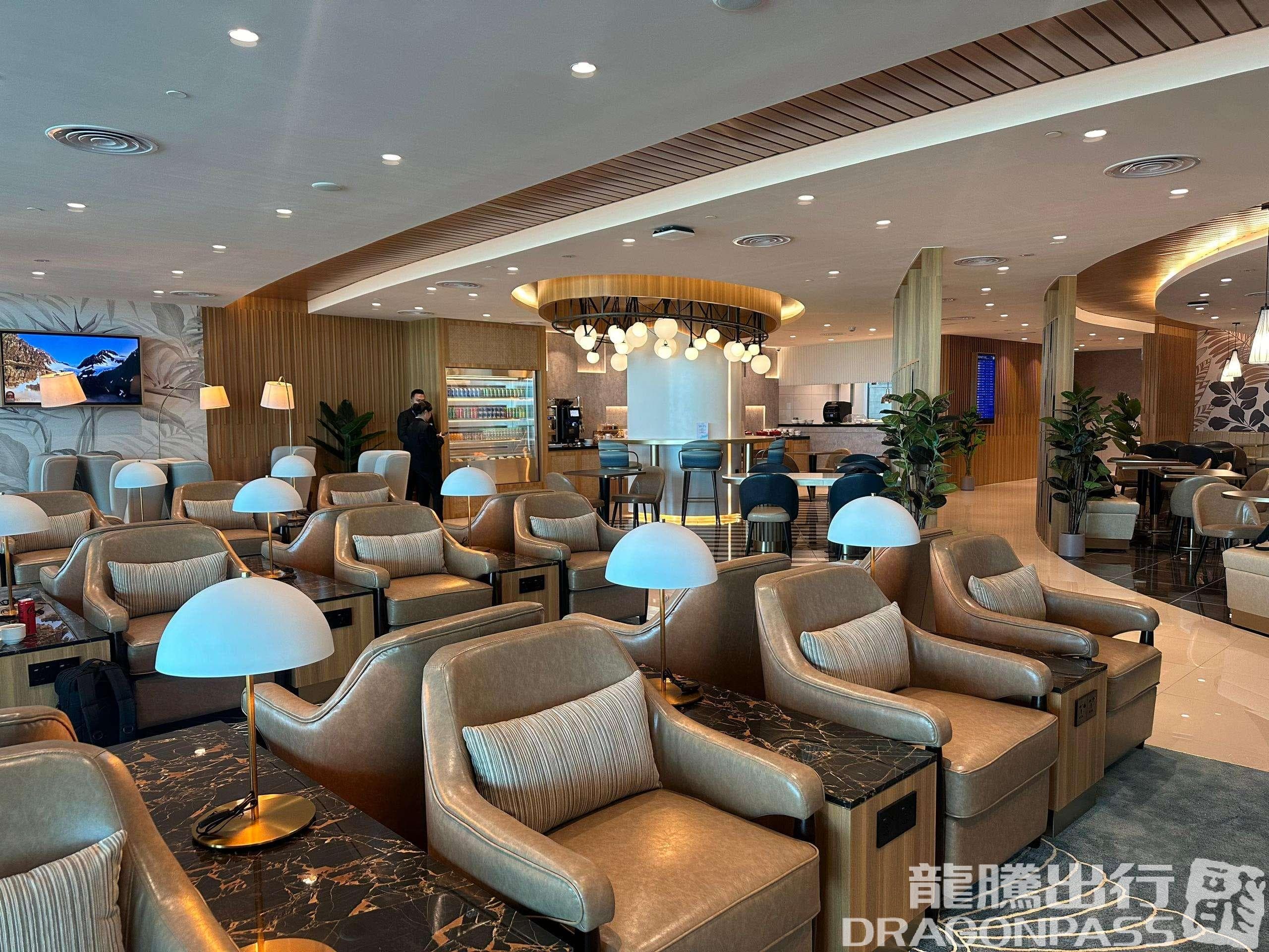 Travel Club Lounge and Bar - 3
