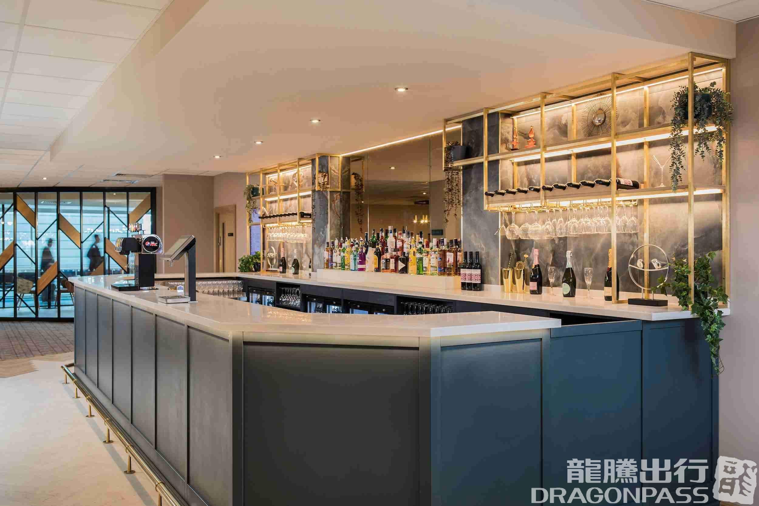 Aspire Lounge - 4