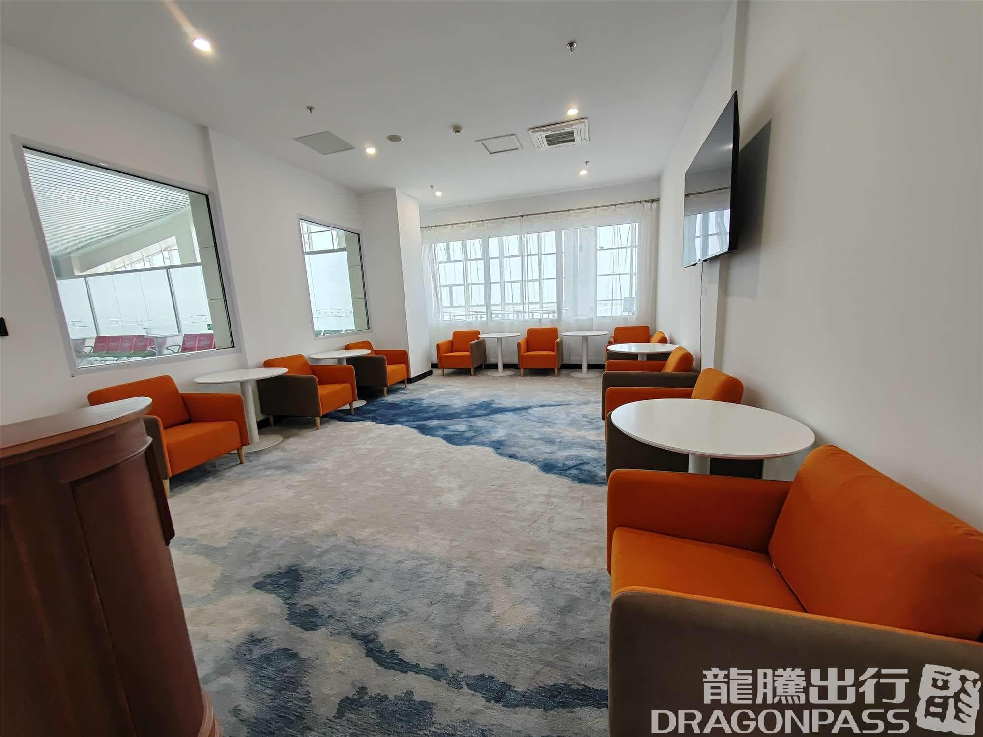 First Class Lounge - 3