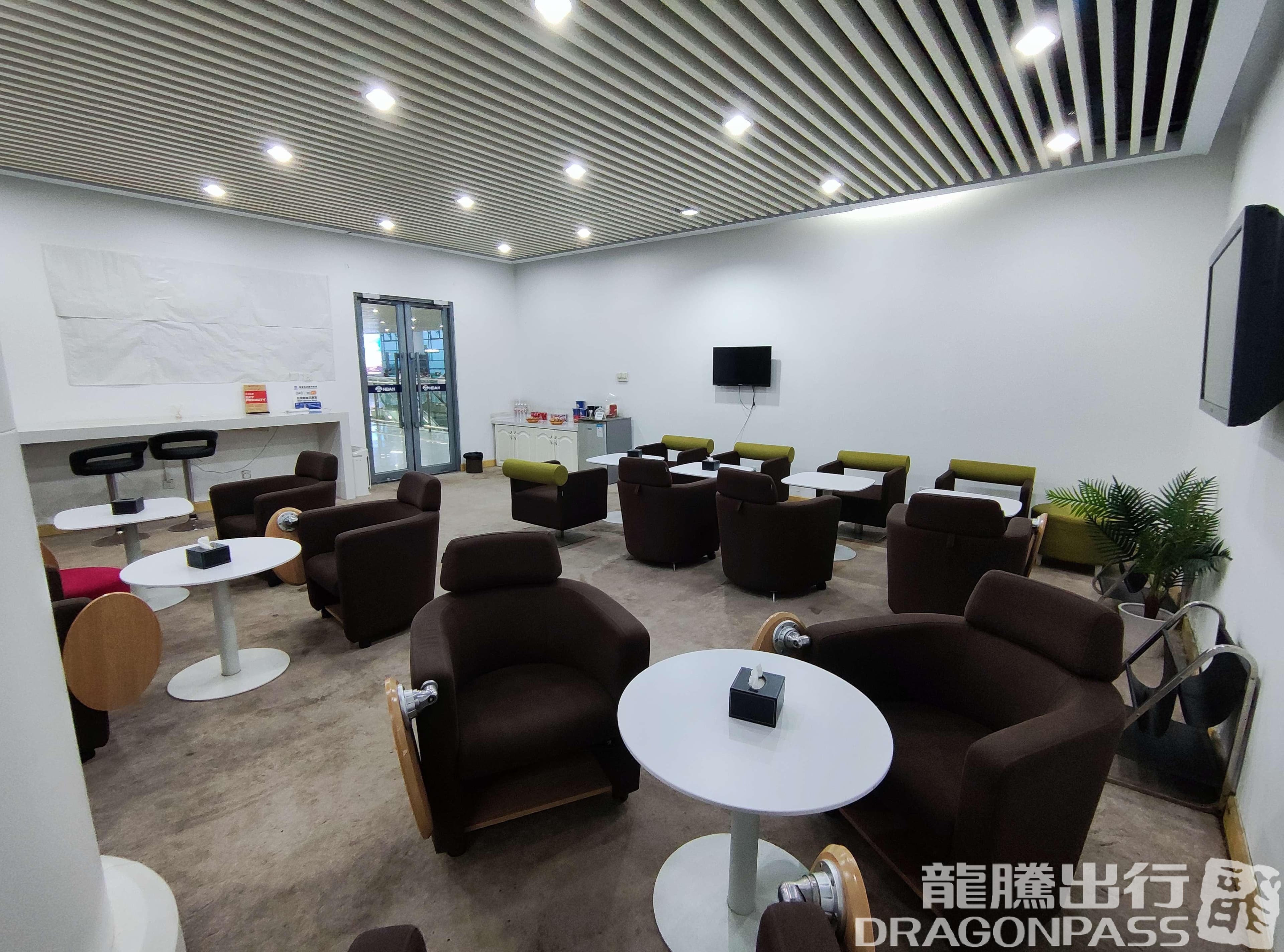 First Class Lounge (Domestic) - 3