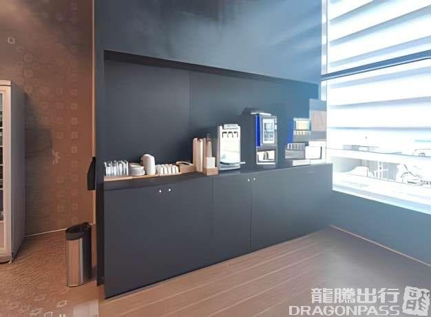 ANA Lounge - 2