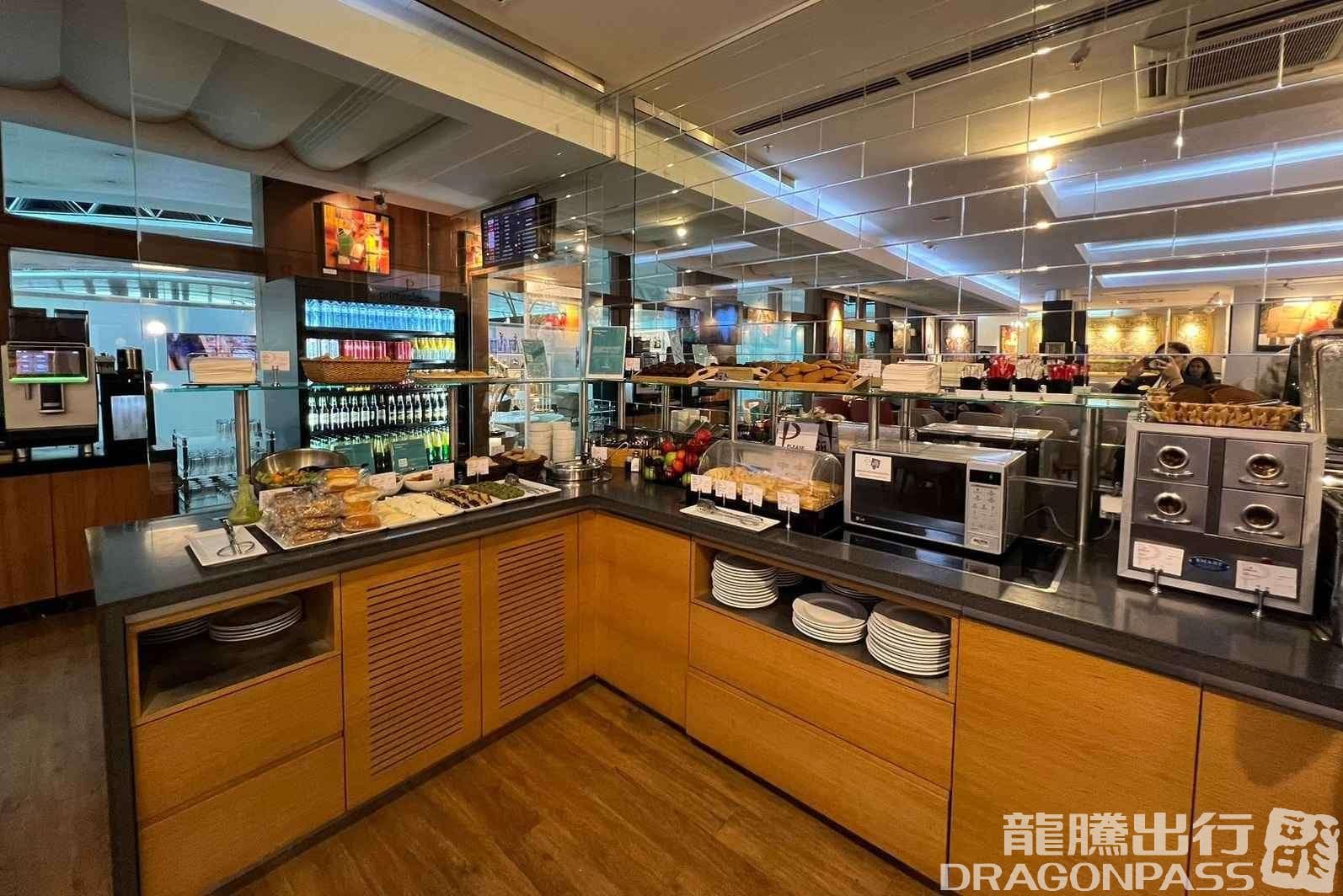 Primeclass Lounge - 1