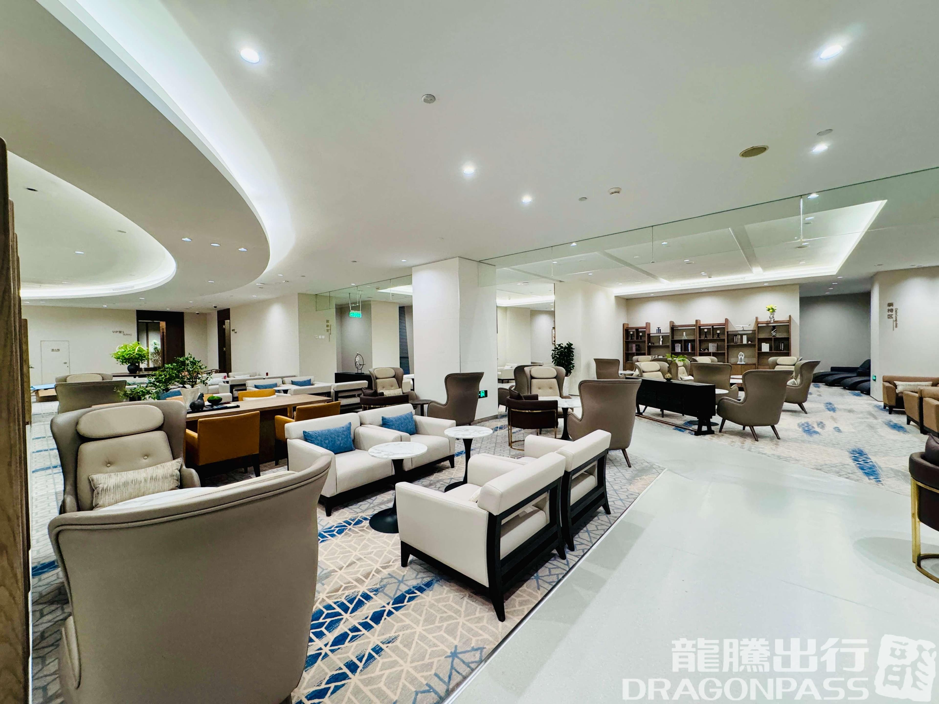 No.7 International First Class Lounge - 3