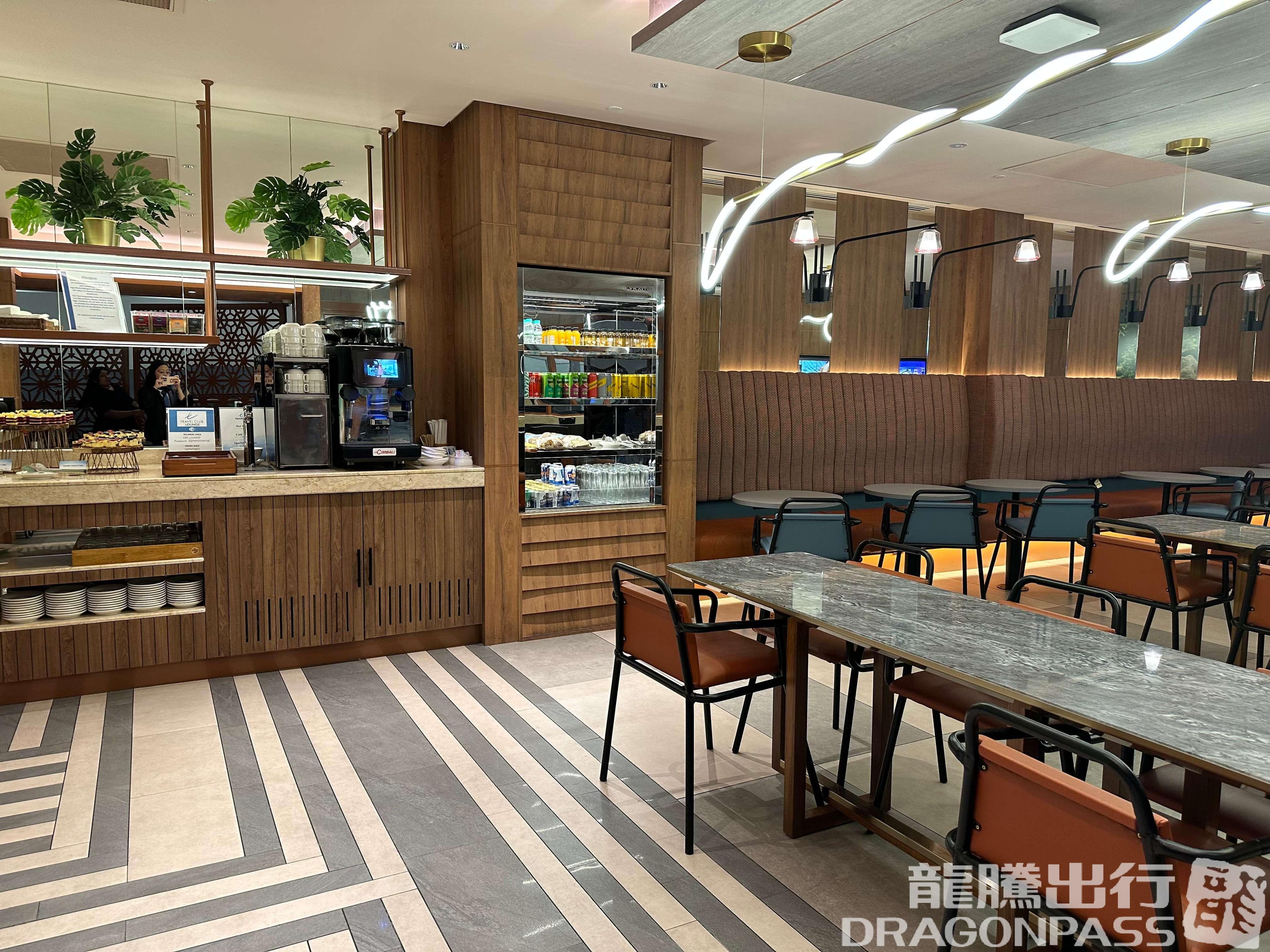 Travel Club Lounge (T2) - 4