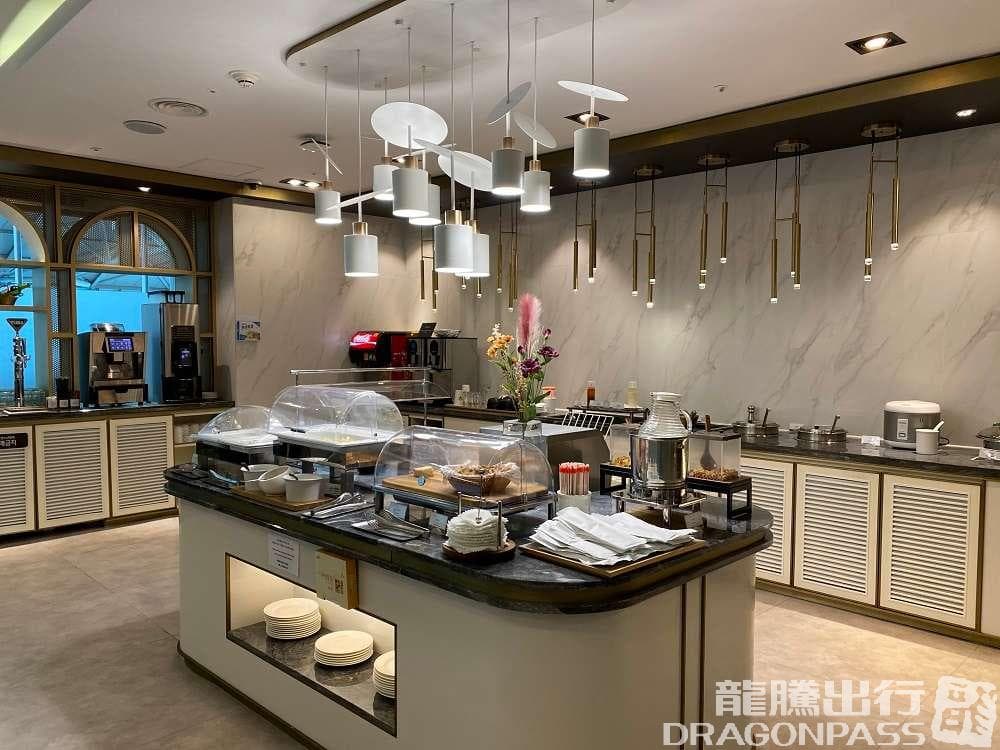 Sky Hub Lounge (West Wing) - 2