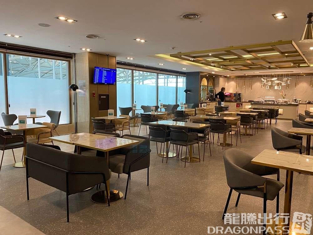 Sky Hub Lounge (West Wing) - 4