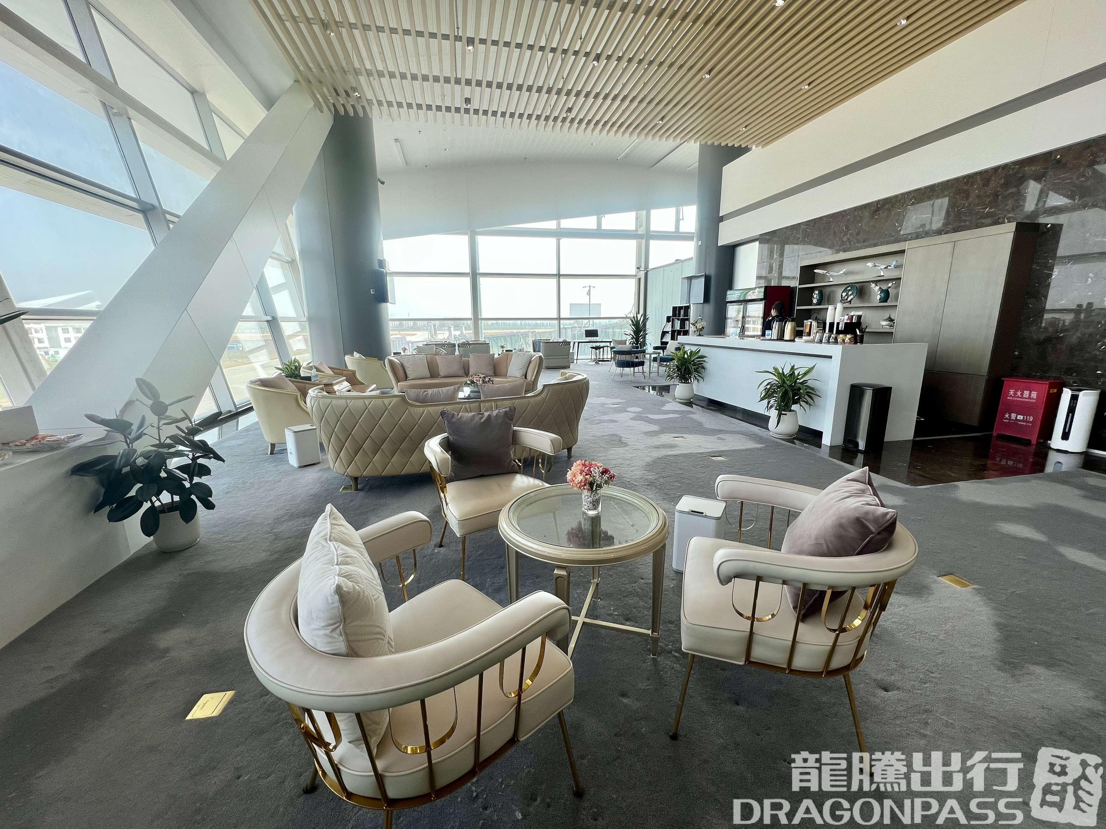 First Class Lounge (2F) - 1