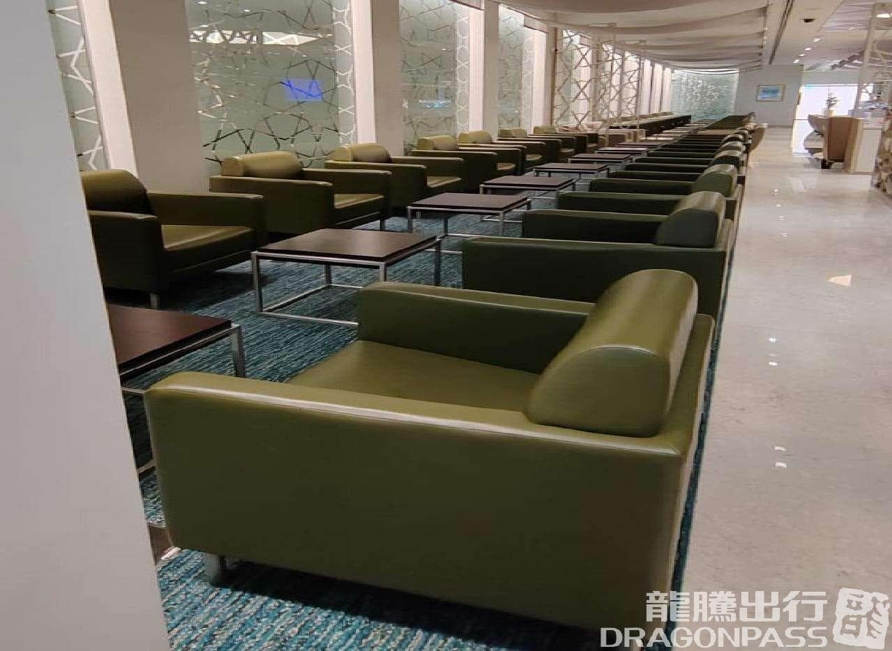 Ahlan Lounge (Concourse D) - 4