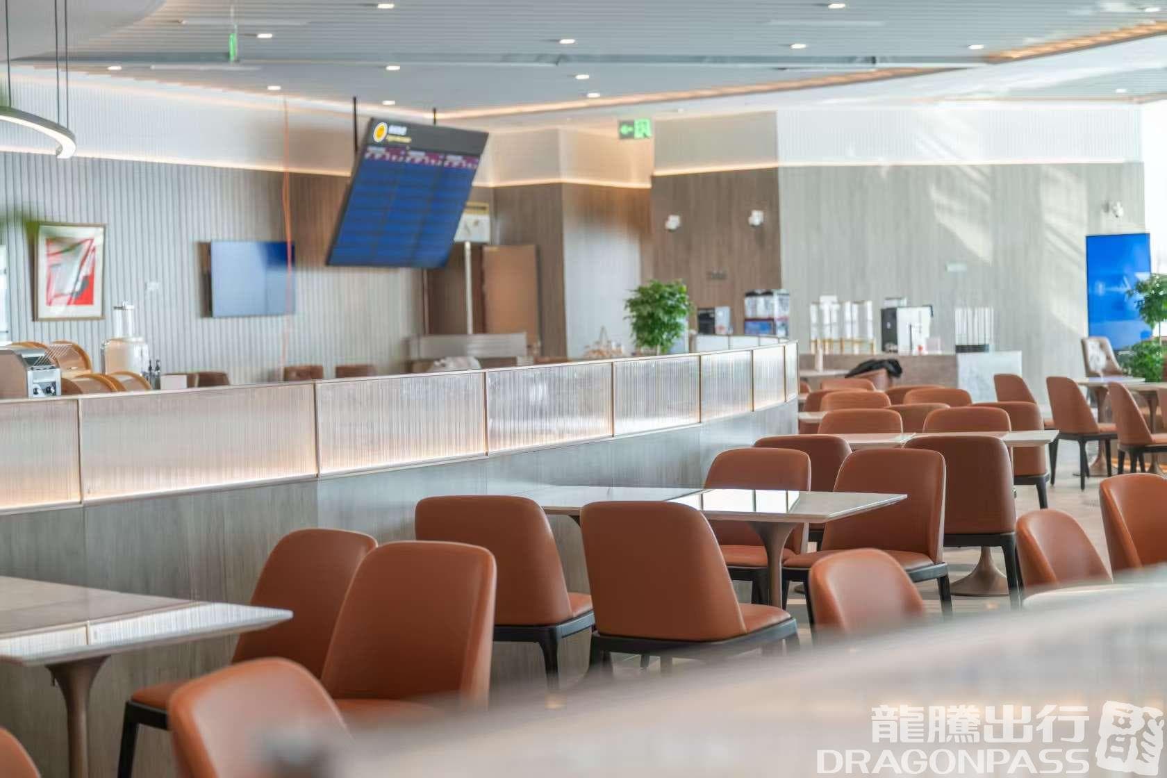 V39 China Eastern Airlines First Class Lounge - 3