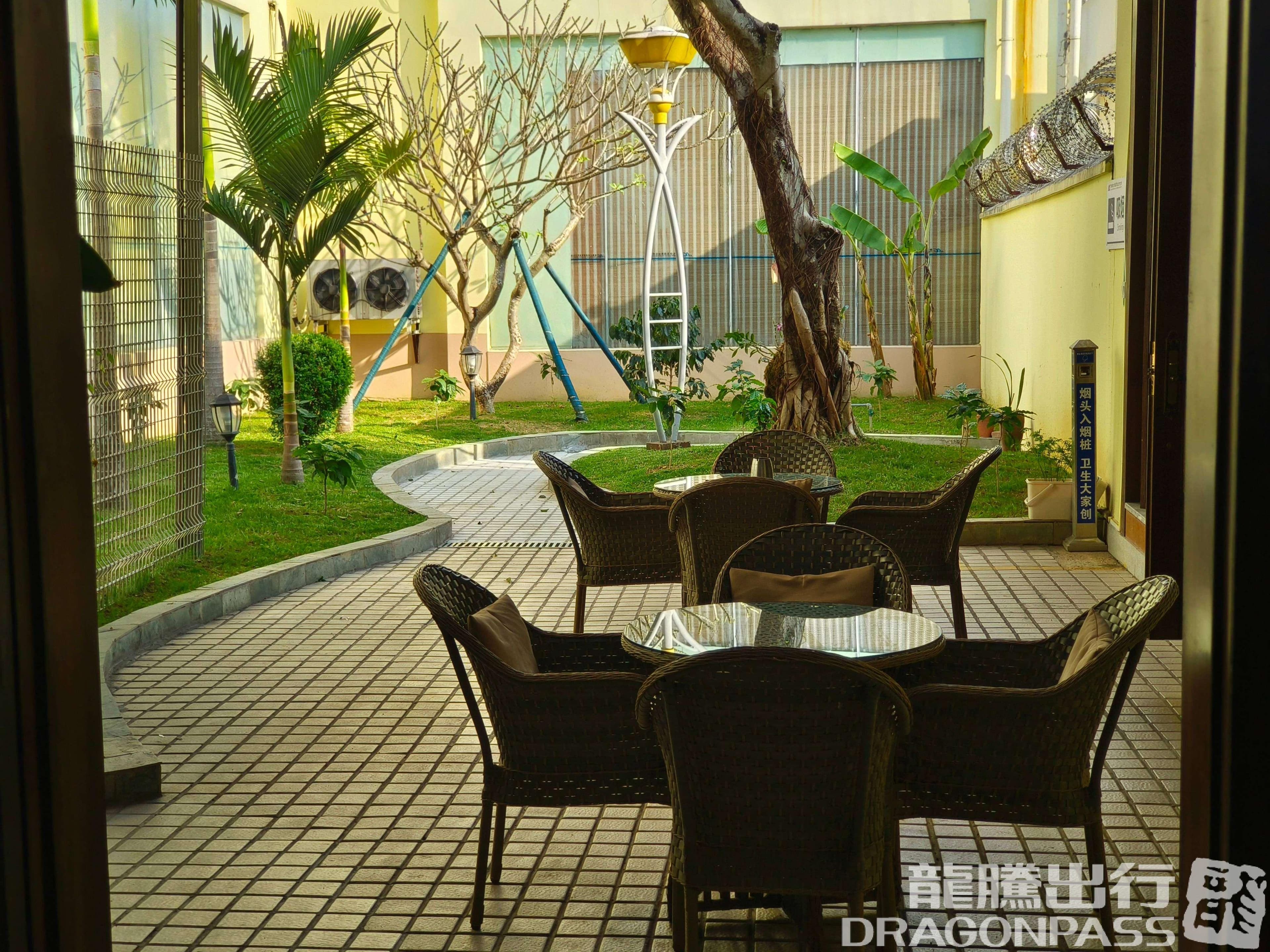 Best Business VIP Lounge - 2