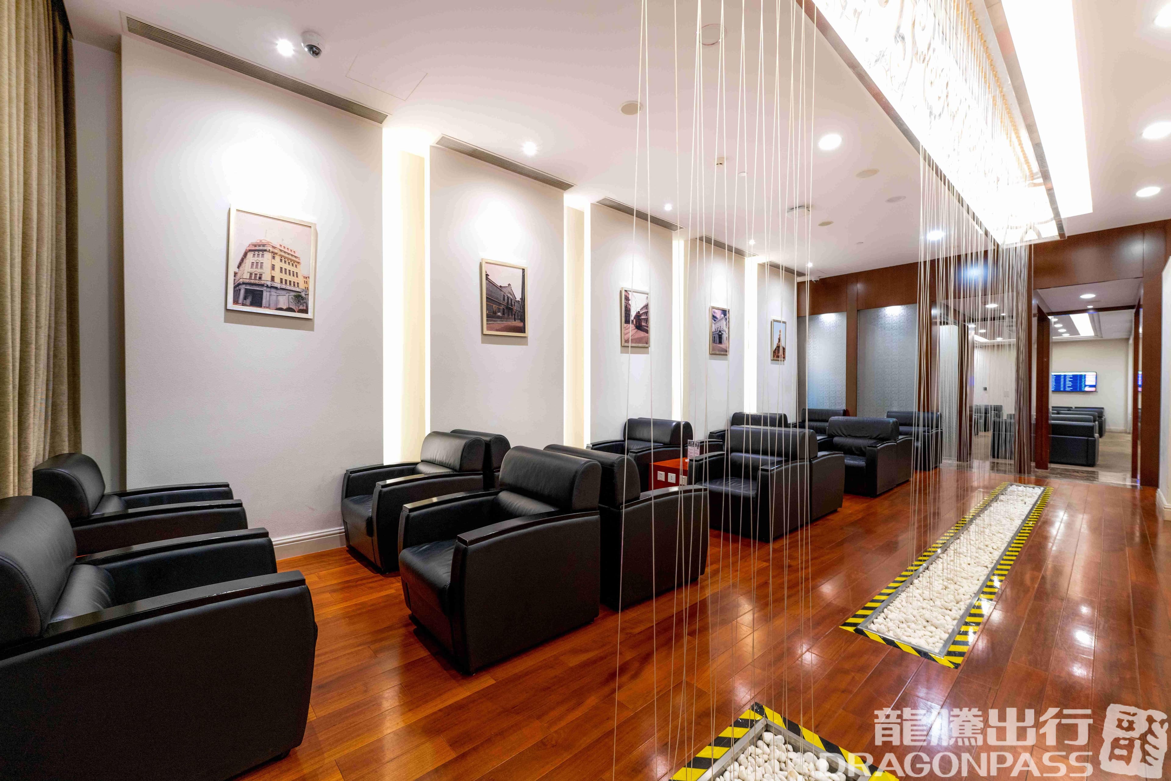 First Class Lounge No.39 - 3