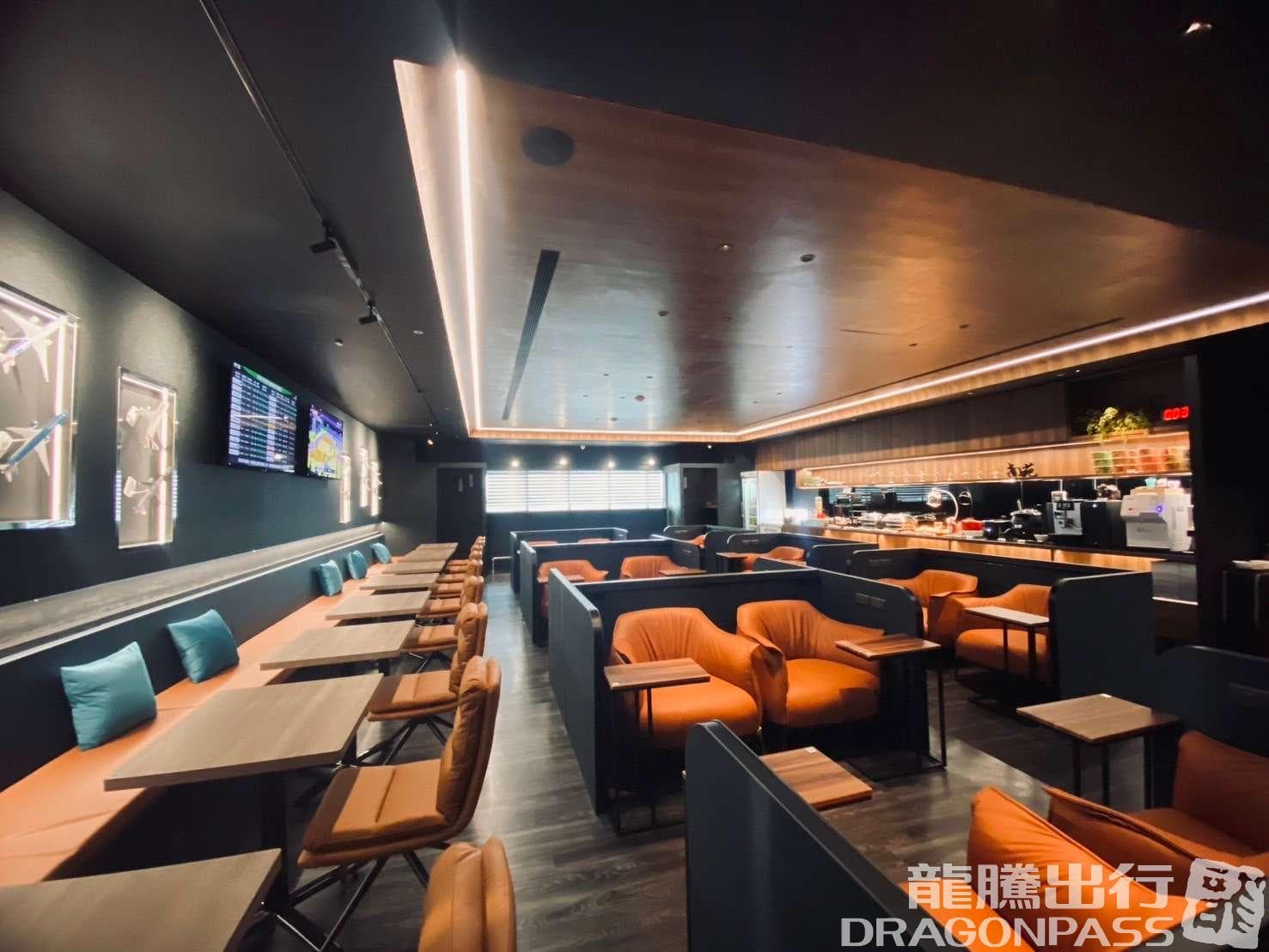 Southern Premium Lounge - 4