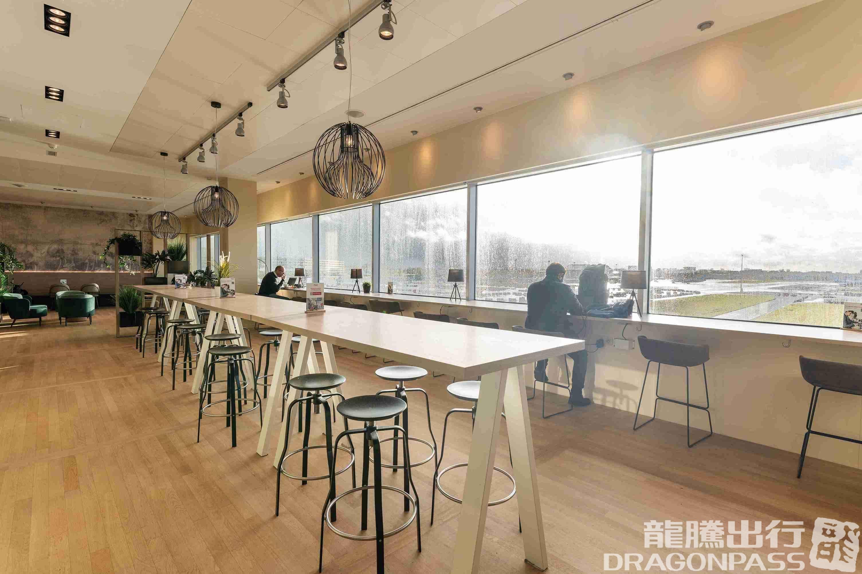 Diamond Lounge - 2