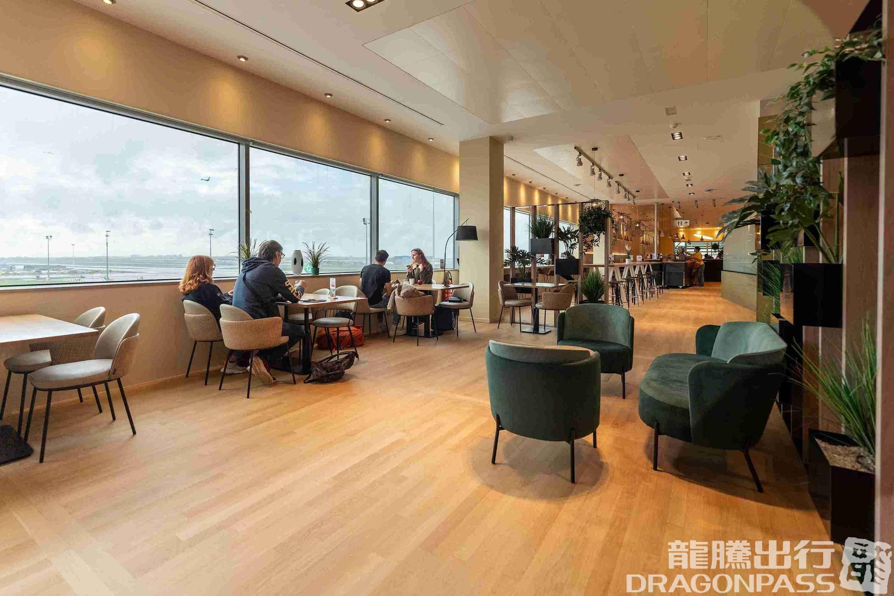 Diamond Lounge - 4