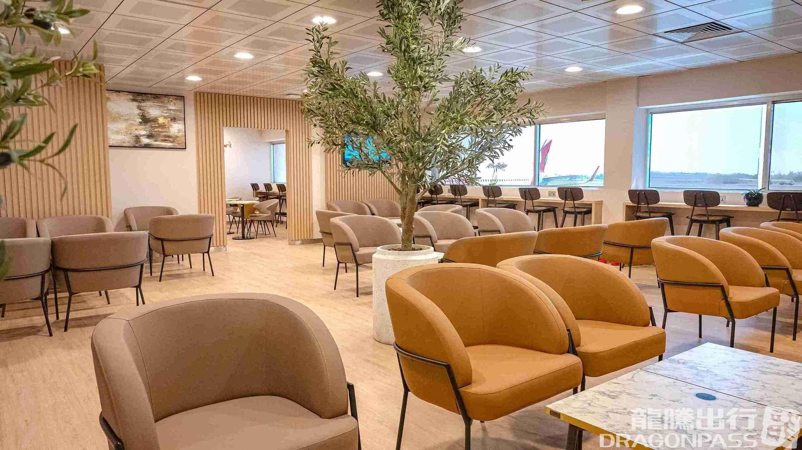 The Lounge - 1