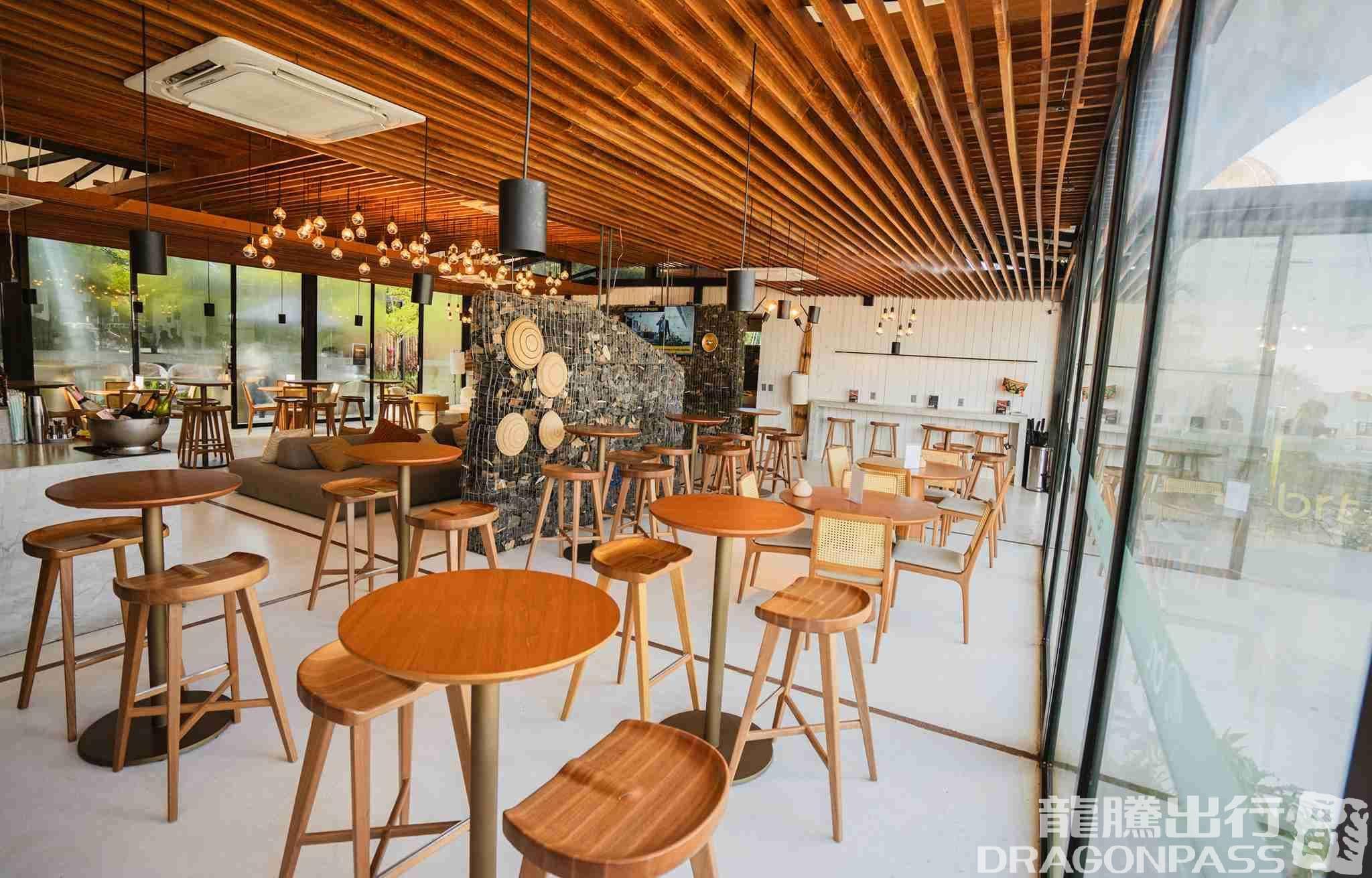 BRT Lounge - 3