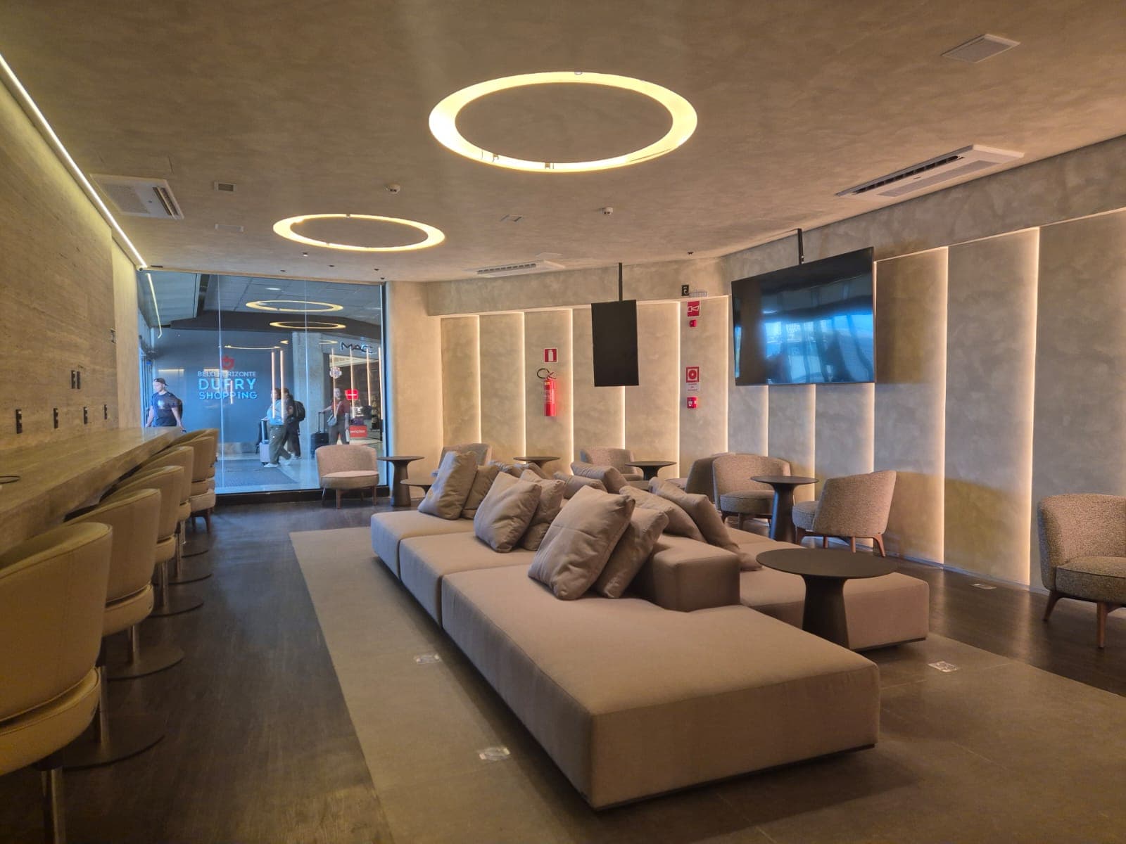 BRT Lounges - 2