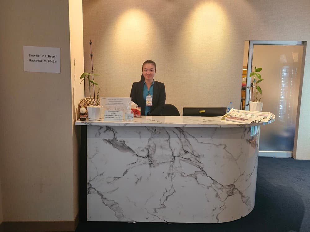 Vientiane Airport VIP Lounge - 3