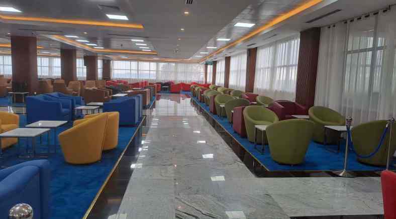 Karibuni Lounge - 1