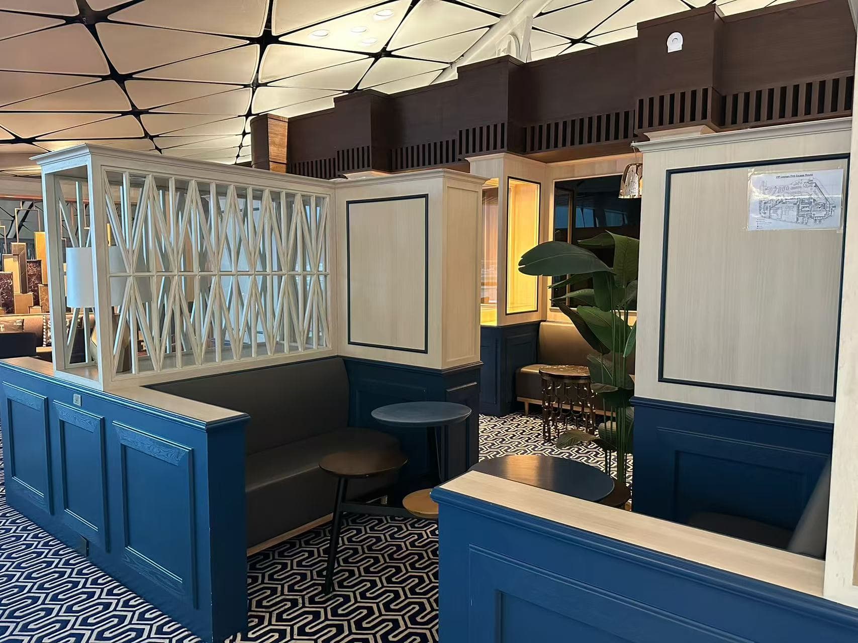Hong Kong Airlines Lounge (Club Autus) - 2