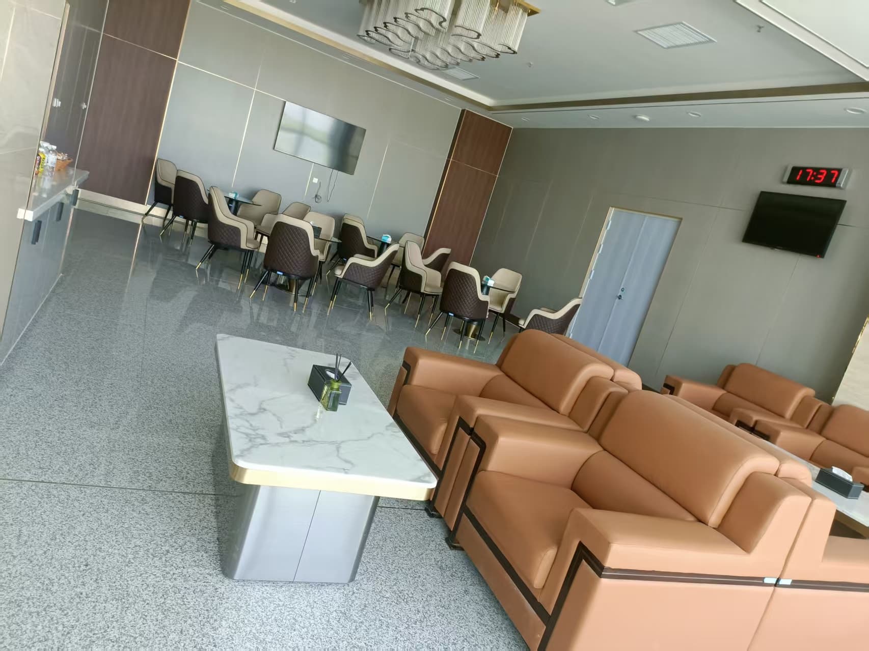 VIP Business Lounge - 2