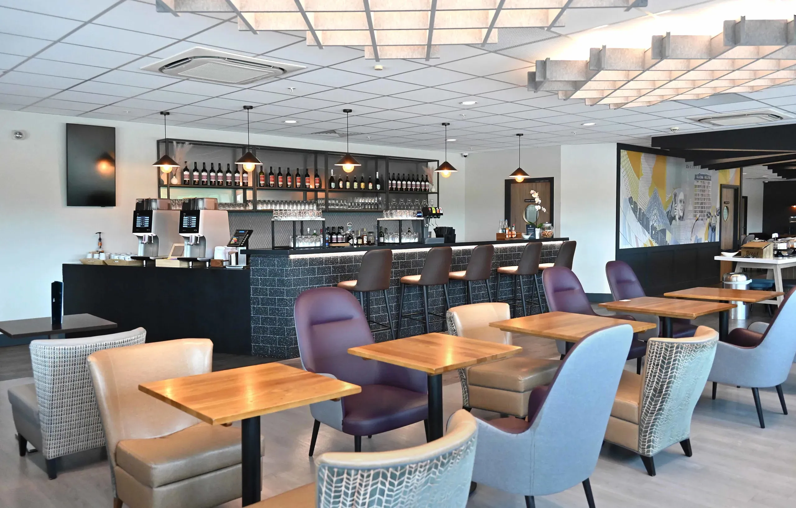Birmingham Airport Lounges: Aspire, No1 and More